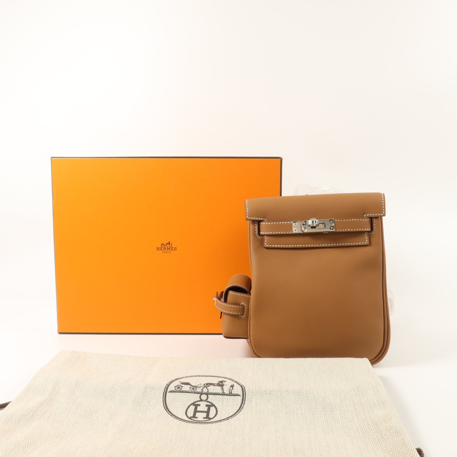 HERMES Swift皮革Kelly Jump背包Gold
