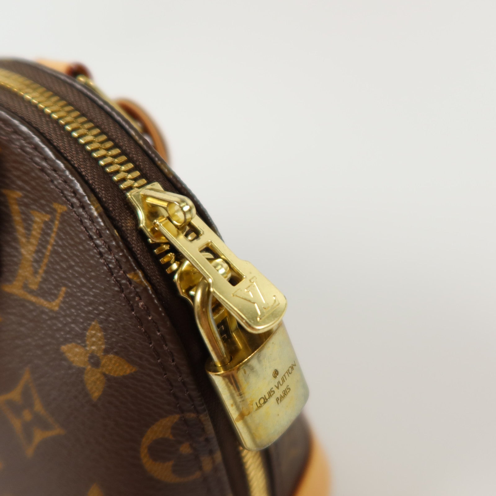 LOUIS VUITTON Monogram Alma BB金扣手挽肩背兩用袋