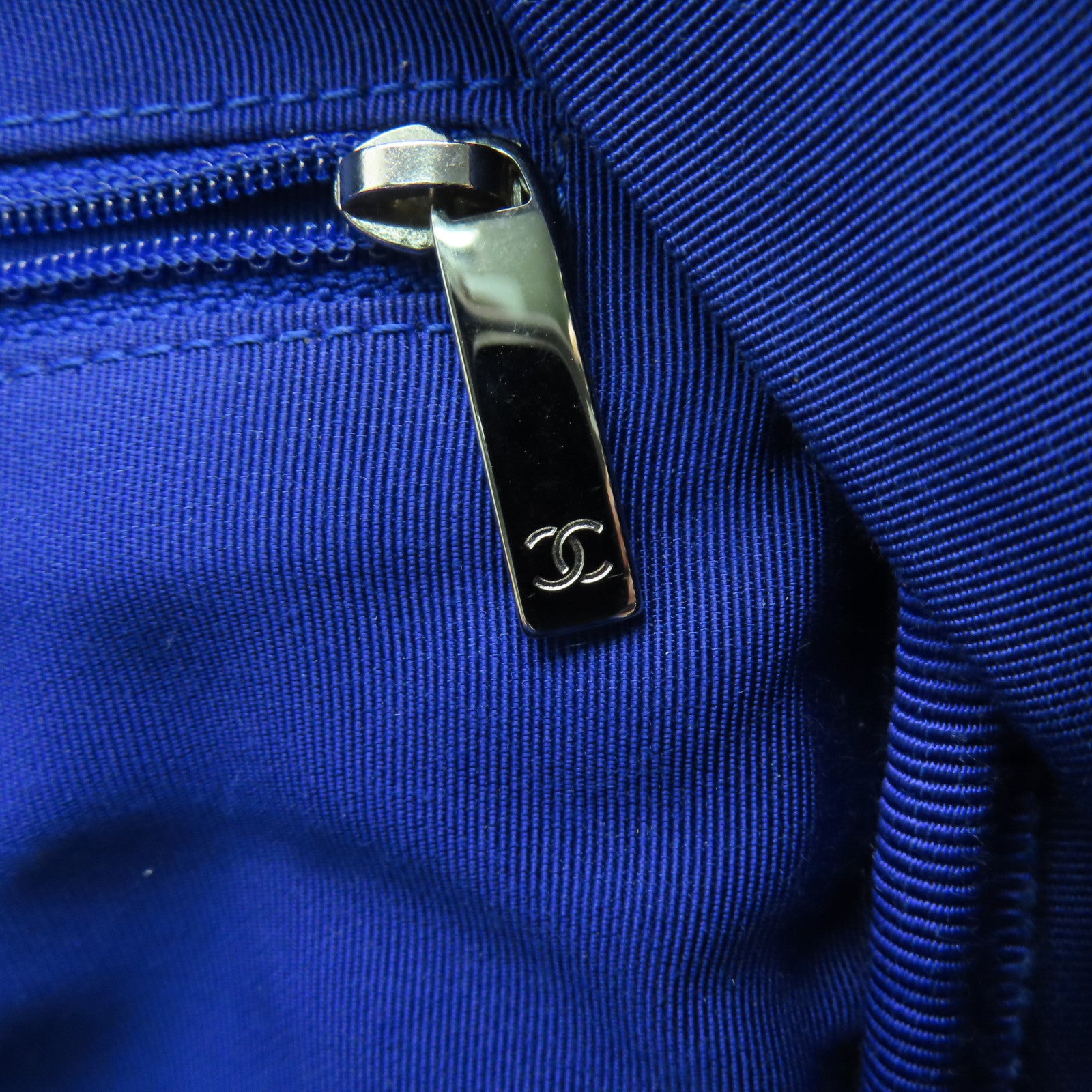 CHANEL 【激減優惠】帆布Rucksack銀扣背包藍色/黑色