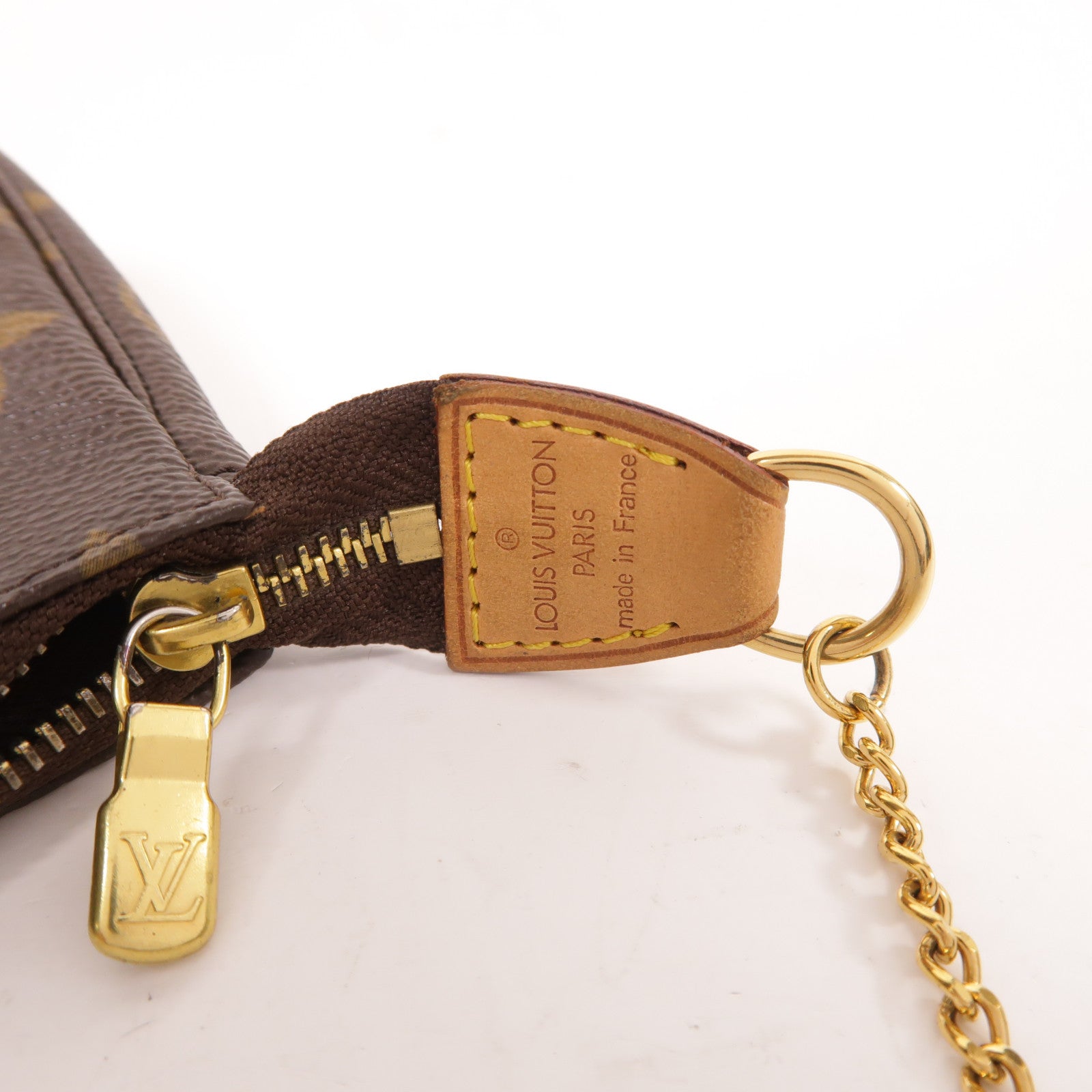 LOUIS VUITTON Monogram Mini Pochette Accessoires金扣手挽袋棕色