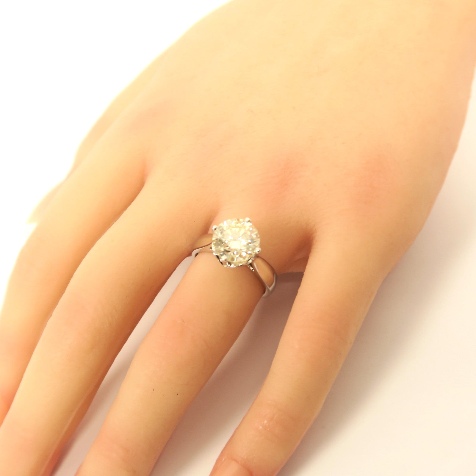 JEWELRY **【激減優惠】18K白金Diamond 7.3g 3.08ct鑽石戒指US#6.25