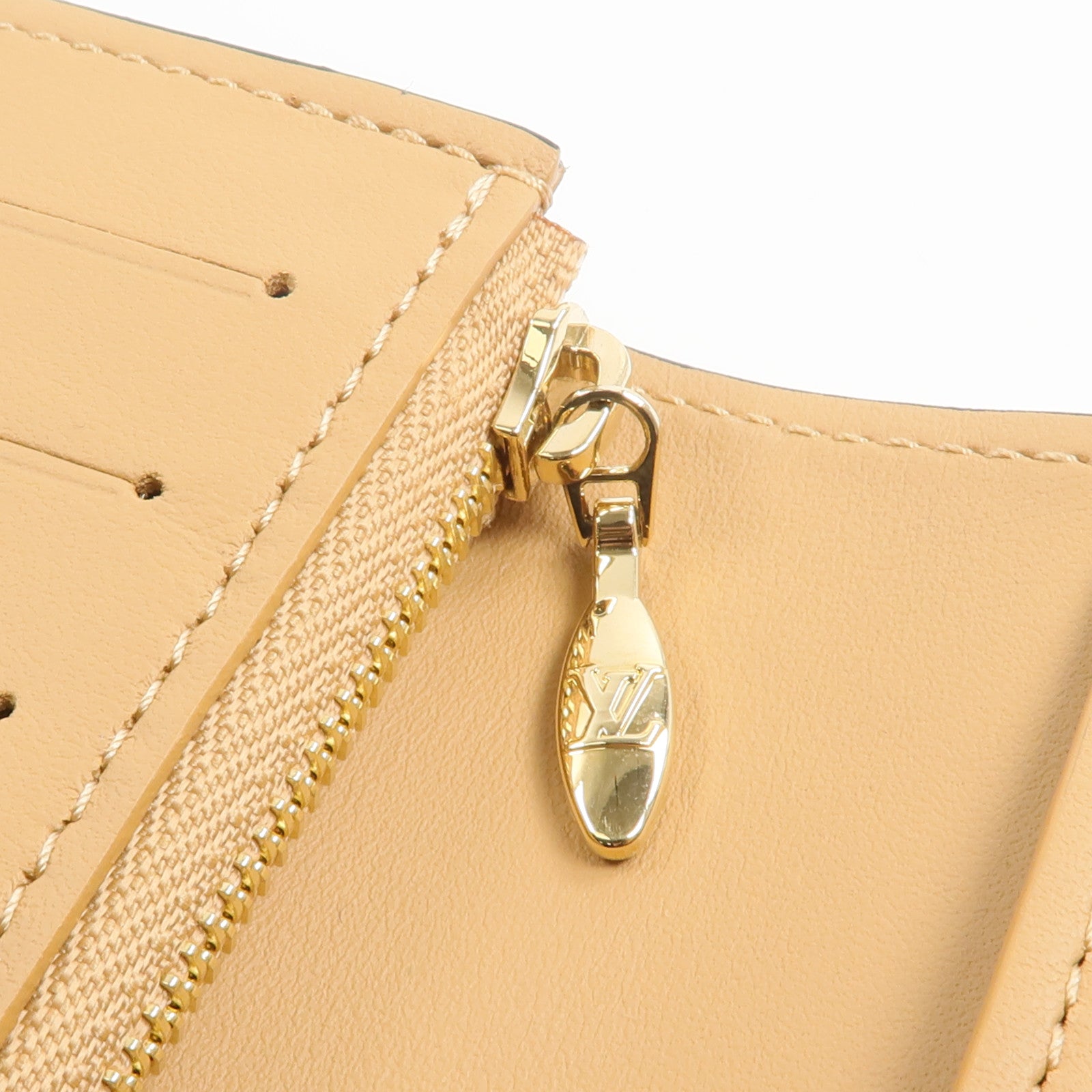 LOUIS VUITTON Taurilloni皮革Vertical Capucines Wallet錢包