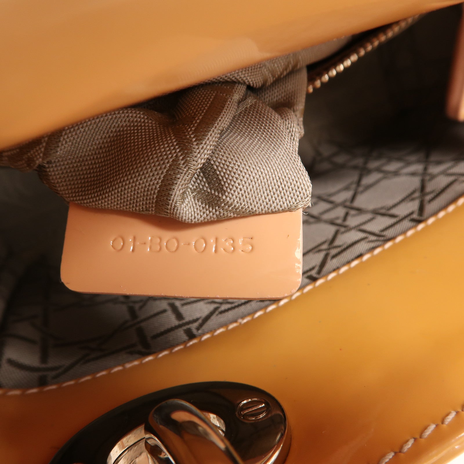 Dior 漆皮皮革Mini Lady Dior銀扣手挽肩背兩用袋