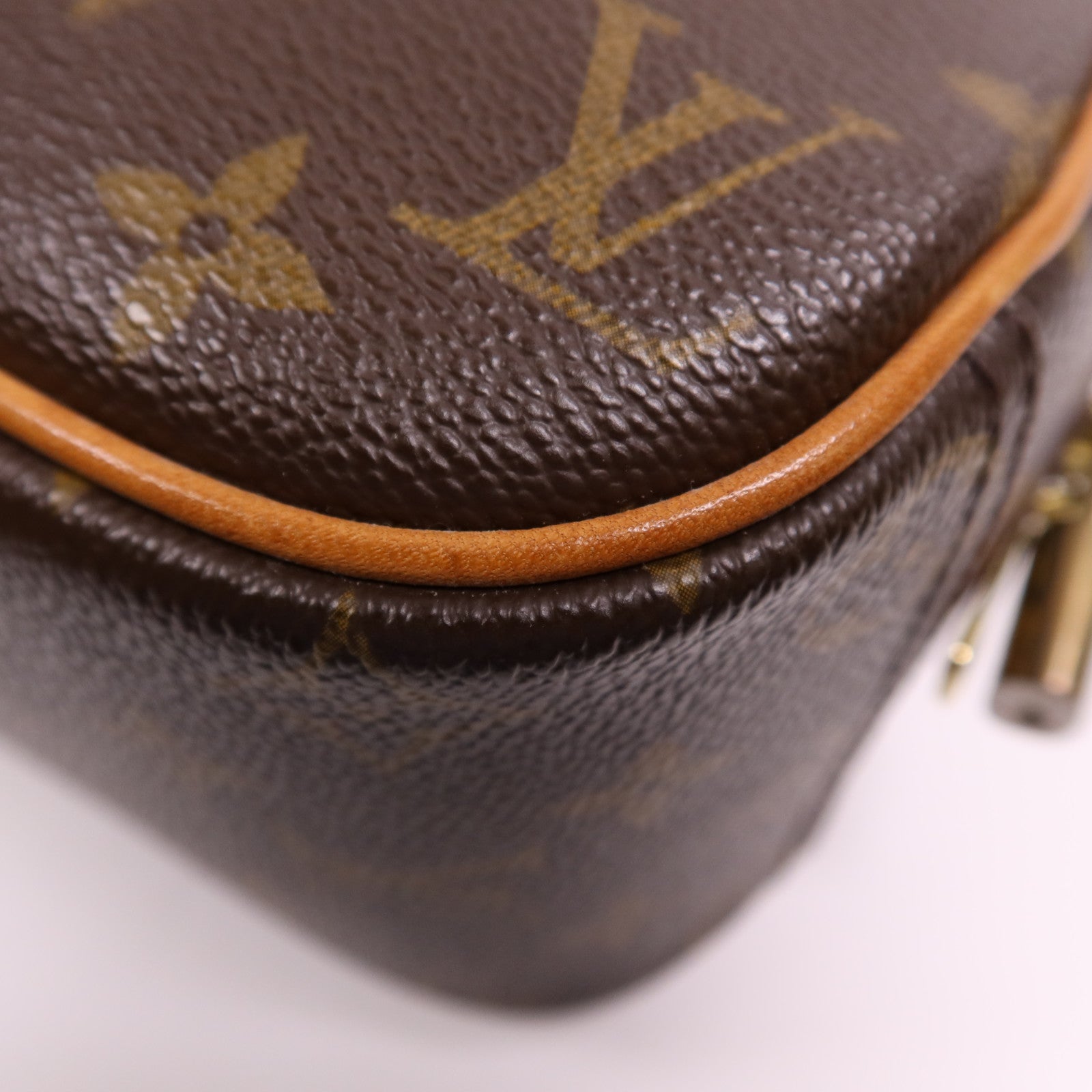 LOUIS VUITTON Monogram Trouville金扣手挽袋