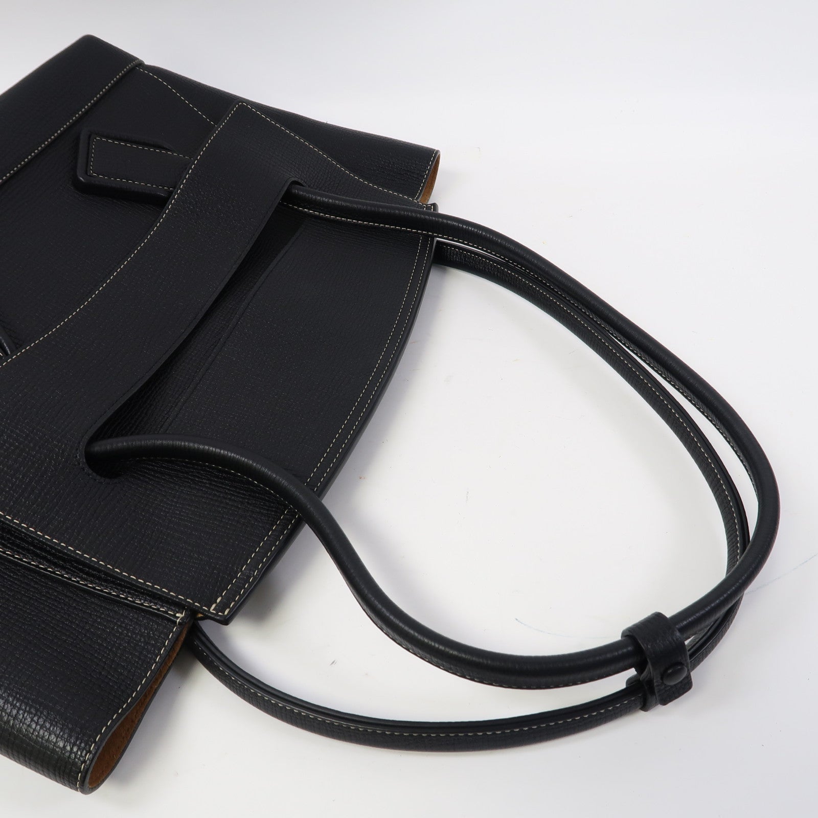 BOTTEGA VENETA 牛皮皮革Tote Bag金扣肩背袋黑色