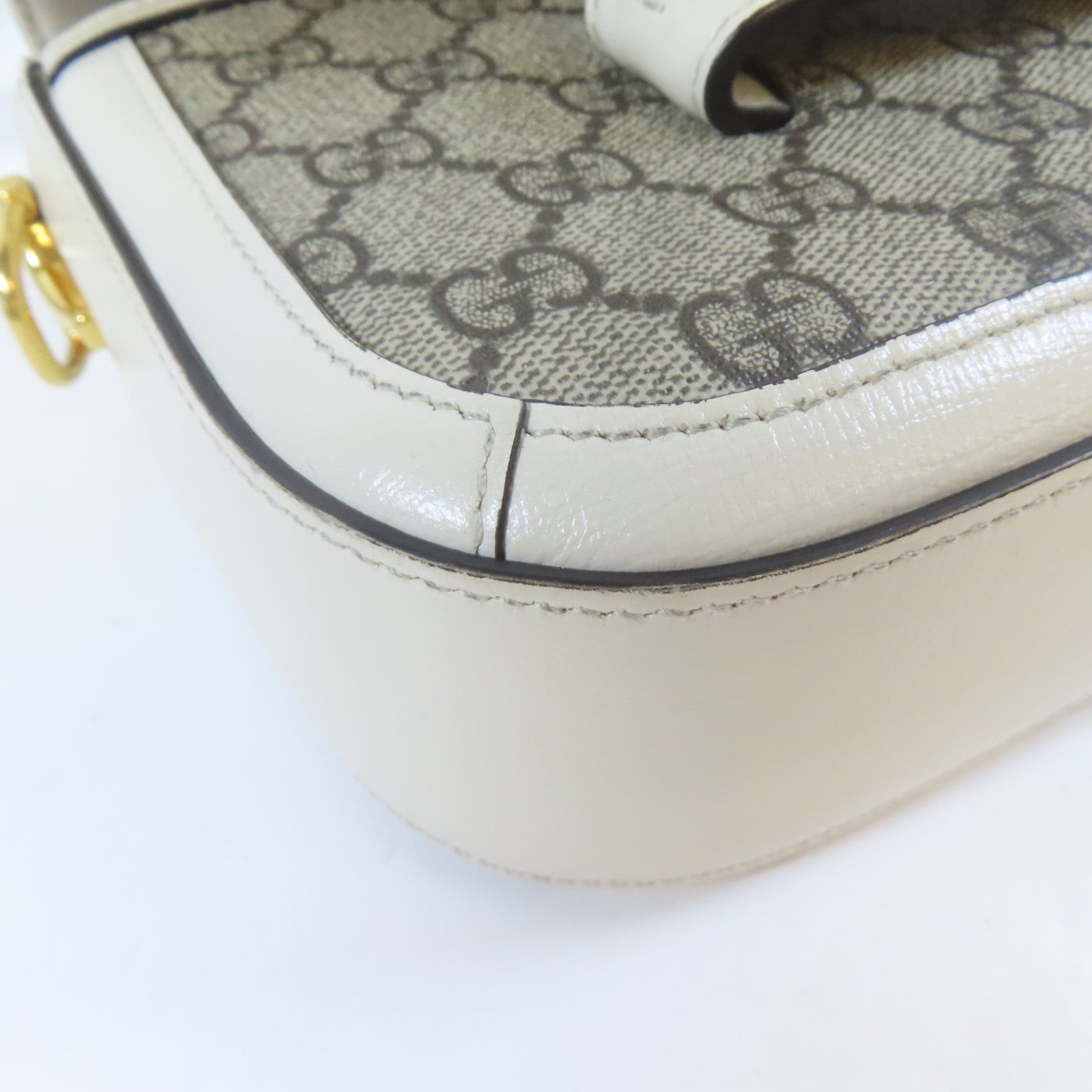 GUCCI 塗層帆布Horsebit 1955 Mini Bag金扣肩背袋白色/啡色