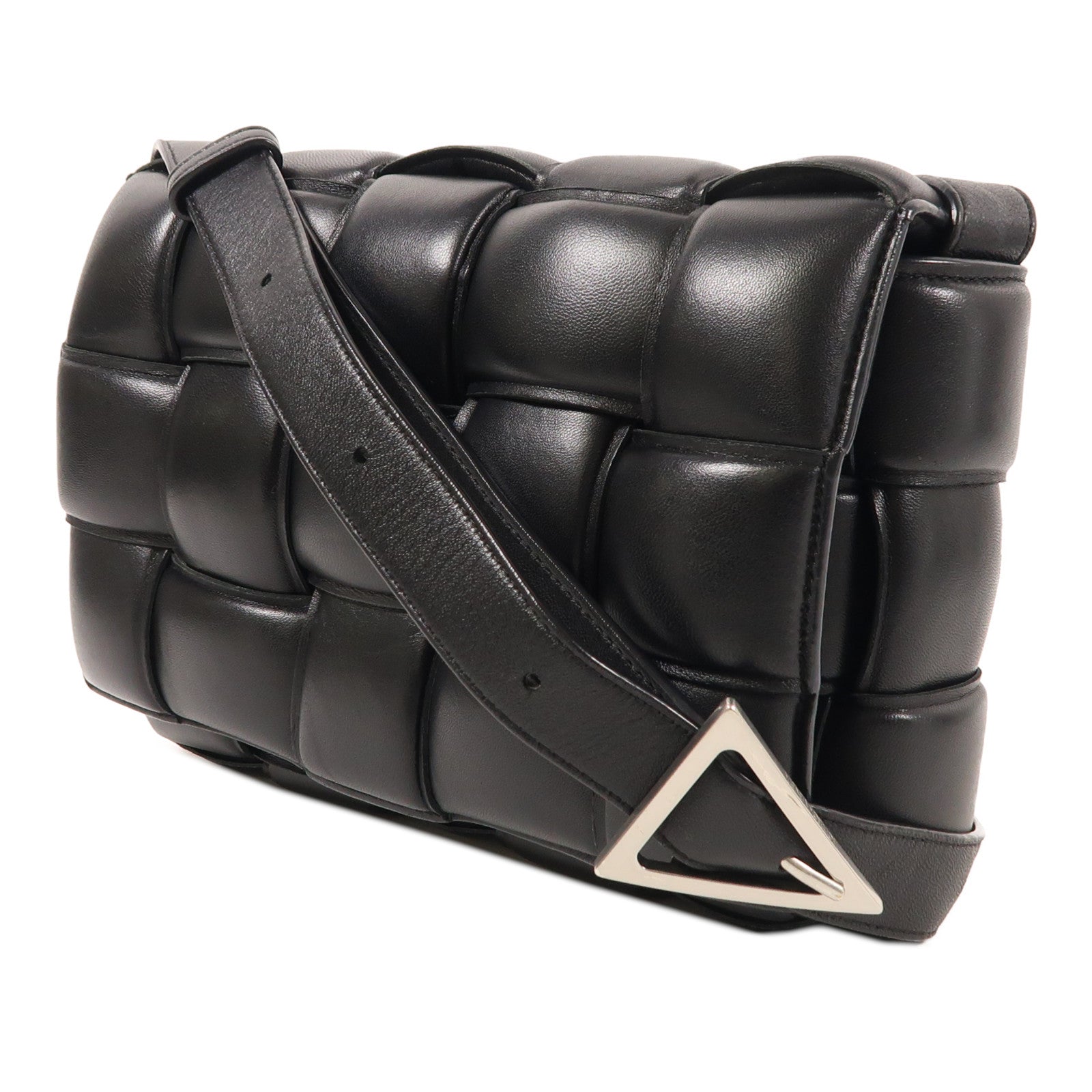BOTTEGA VENETA 羊皮皮革Padded Cassette銀扣肩背袋