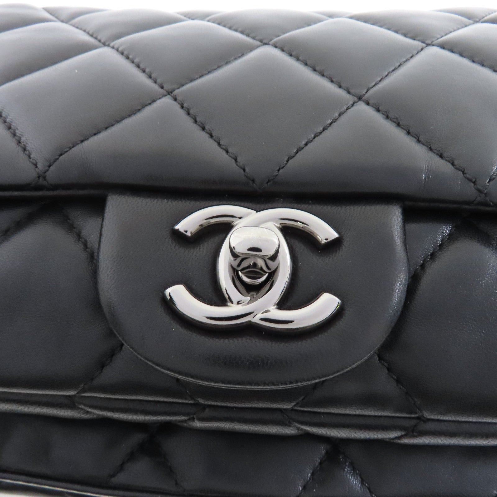 CHANEL 菱格羊皮皮革Chain Shoulder銀扣鏈帶肩背袋黑色