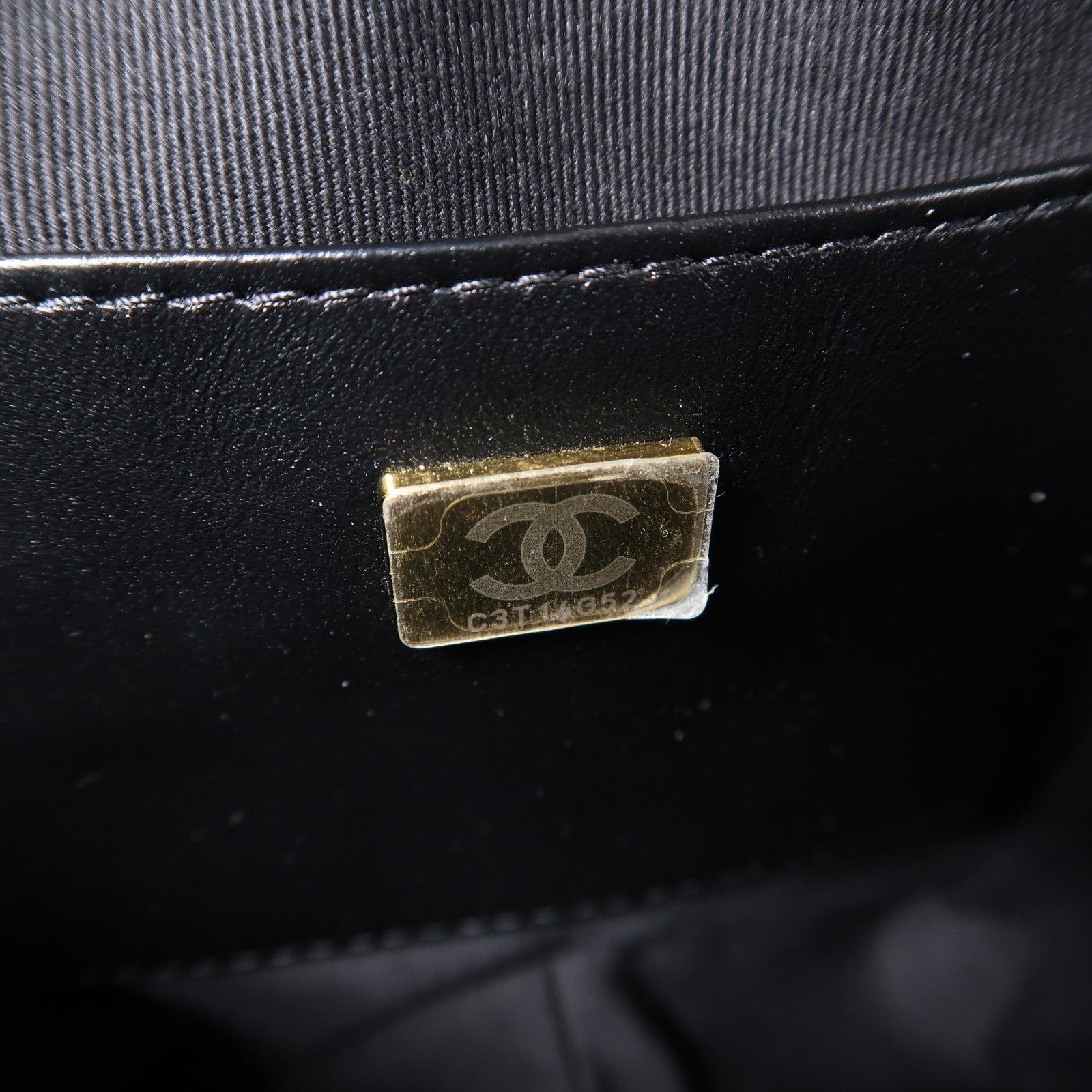 CHANEL 菱格羊皮皮革Chain Shoulder金扣鏈帶肩背袋黑色