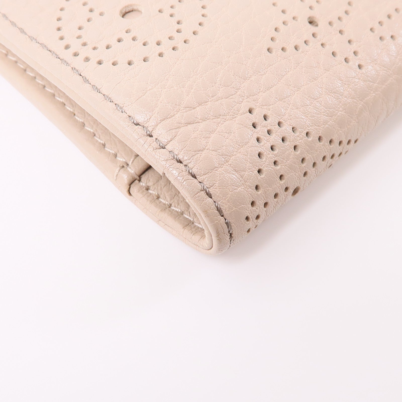 LOUIS VUITTON 【激減優惠】Monogram Mahina Amelia Coquille Long Wallet金扣長錢包米色