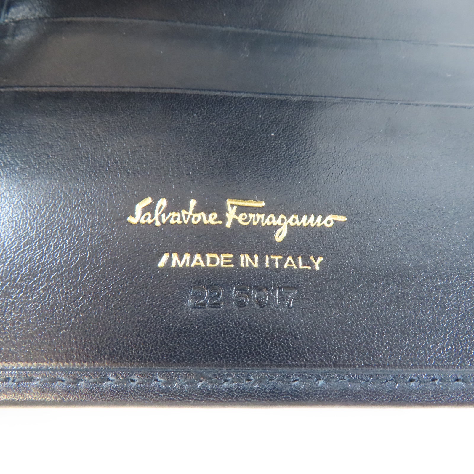 Salvatore Ferragamo 【激減優惠】羊皮皮革Wallet金扣錢包黑色