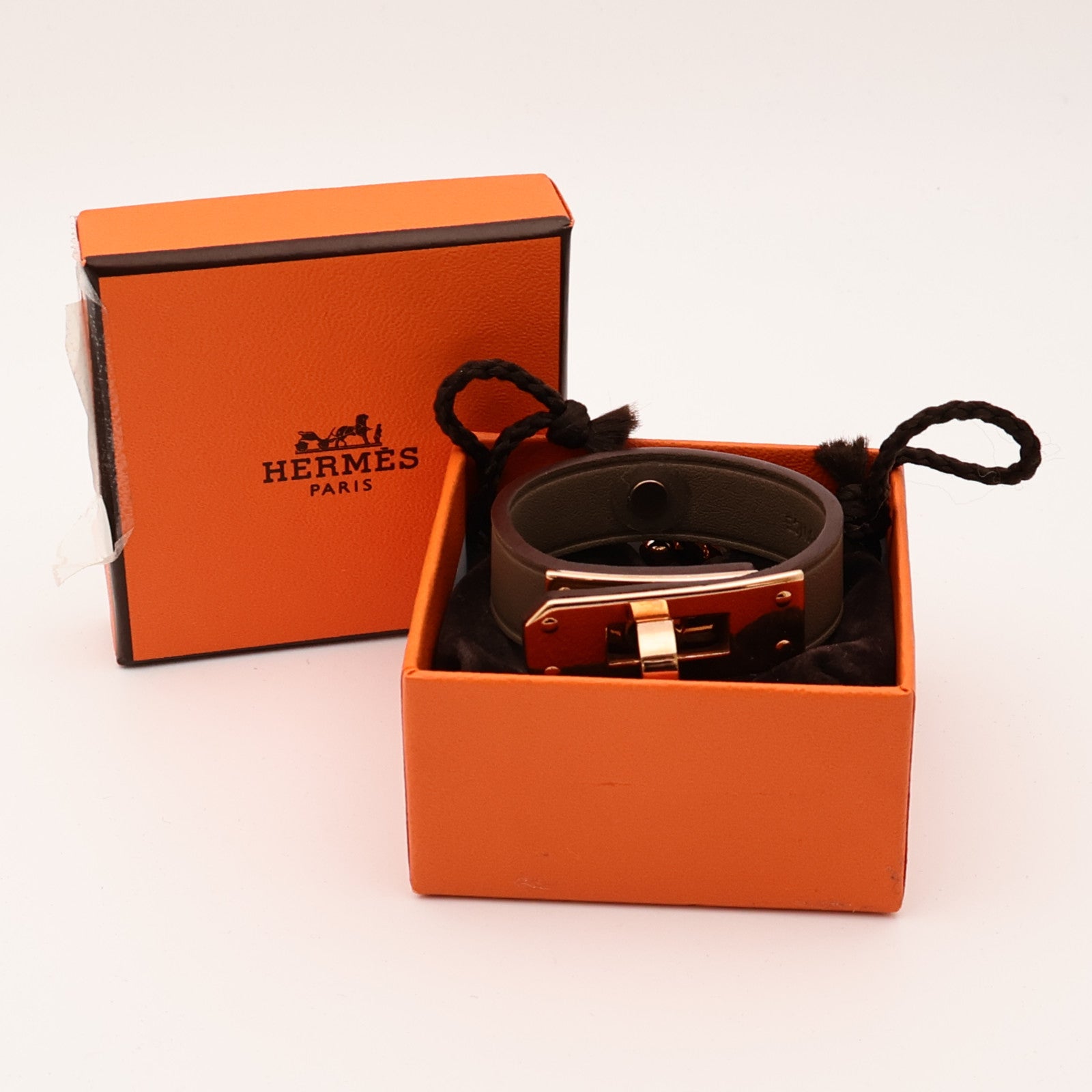 HERMES 【激減優惠】Swift皮革Kelly Golves Clip金扣掛飾