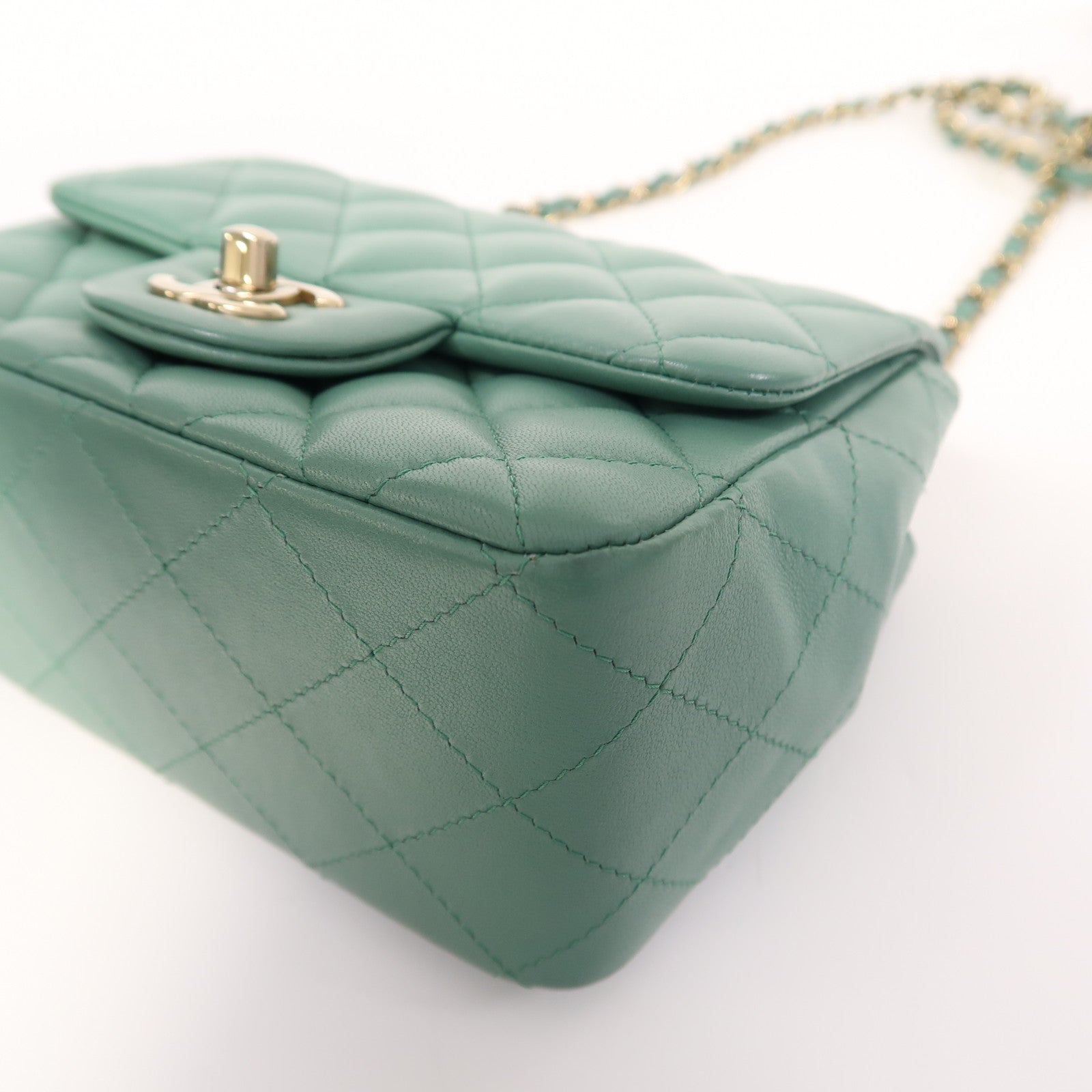 CHANEL 【激減優惠】菱格羊皮皮革Mini Classic 17金扣肩背袋綠色