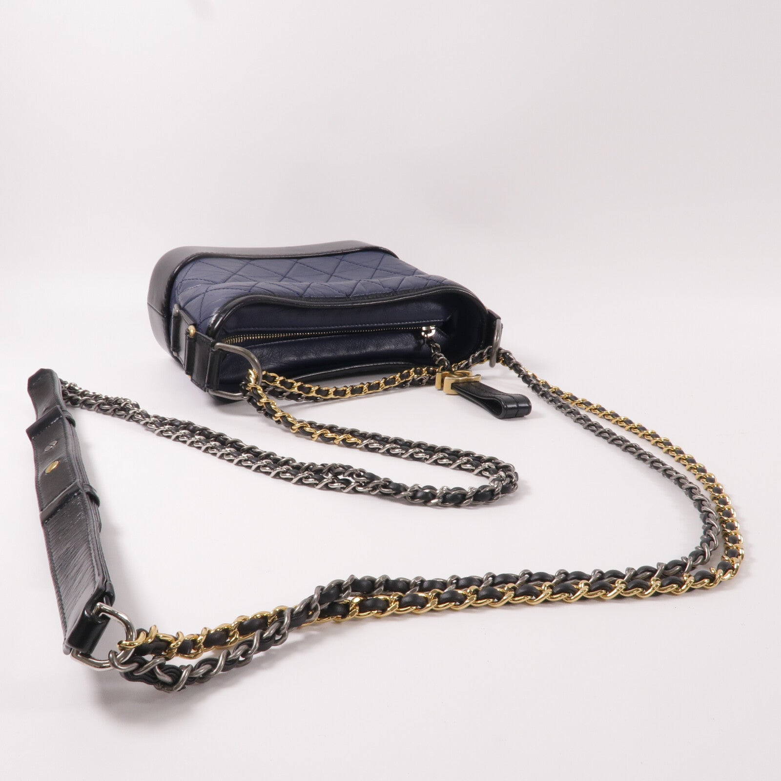 CHANEL 牛皮皮革Gabrielle Small鏈帶肩背袋