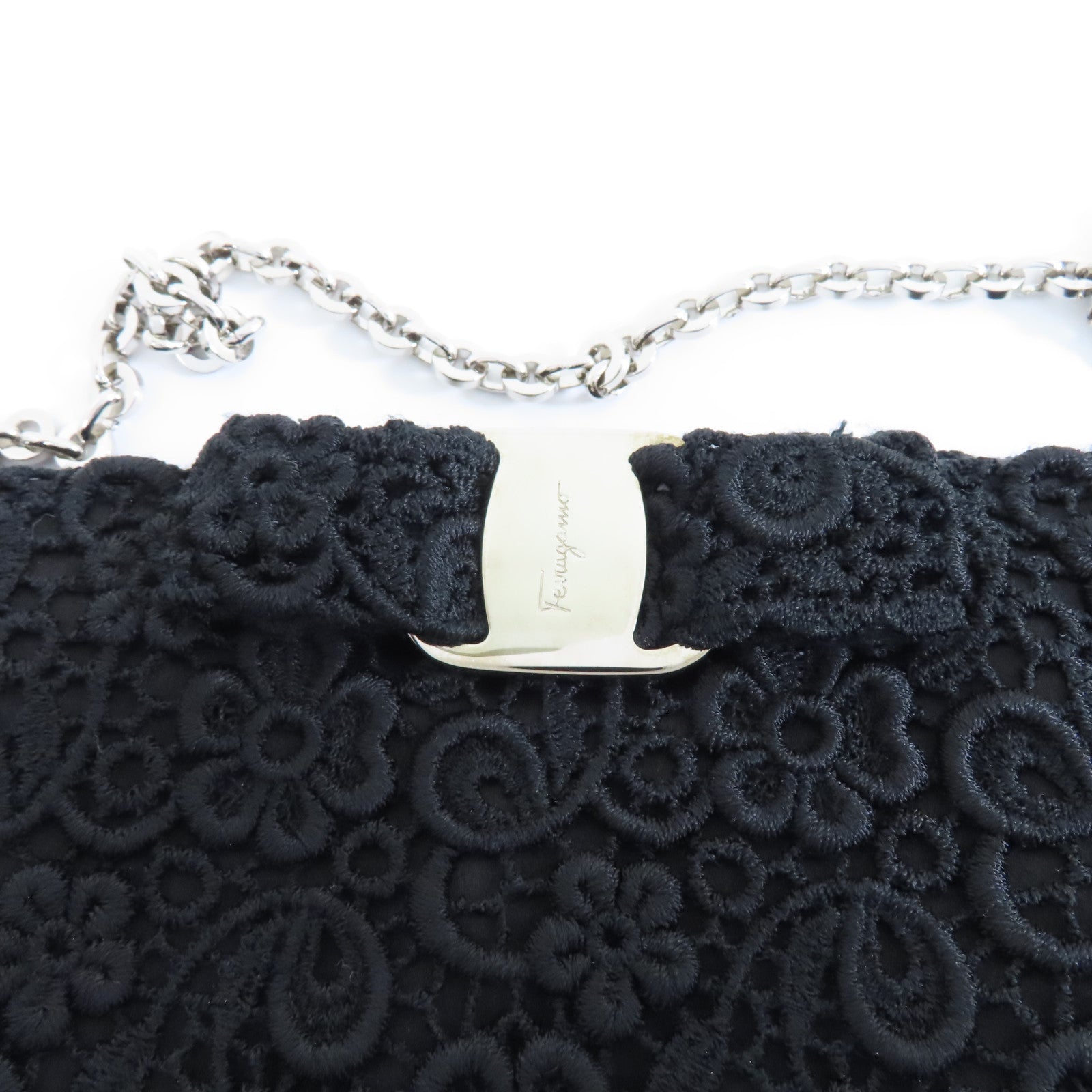 Salvatore Ferragamo 帆布Chain Shoulder銀扣鏈帶肩背袋黑色