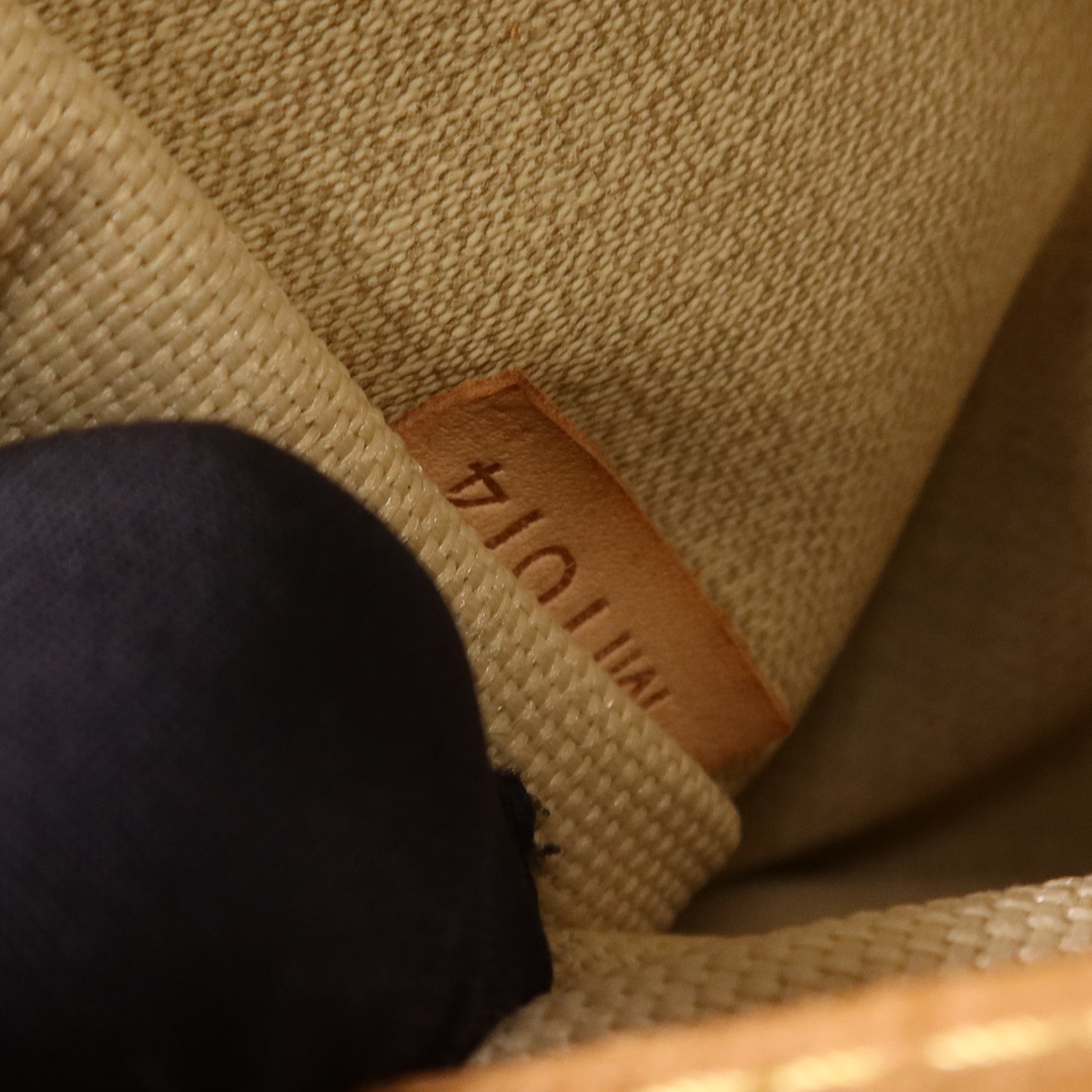 LOUIS VUITTON Monogram Trouville金扣手挽袋