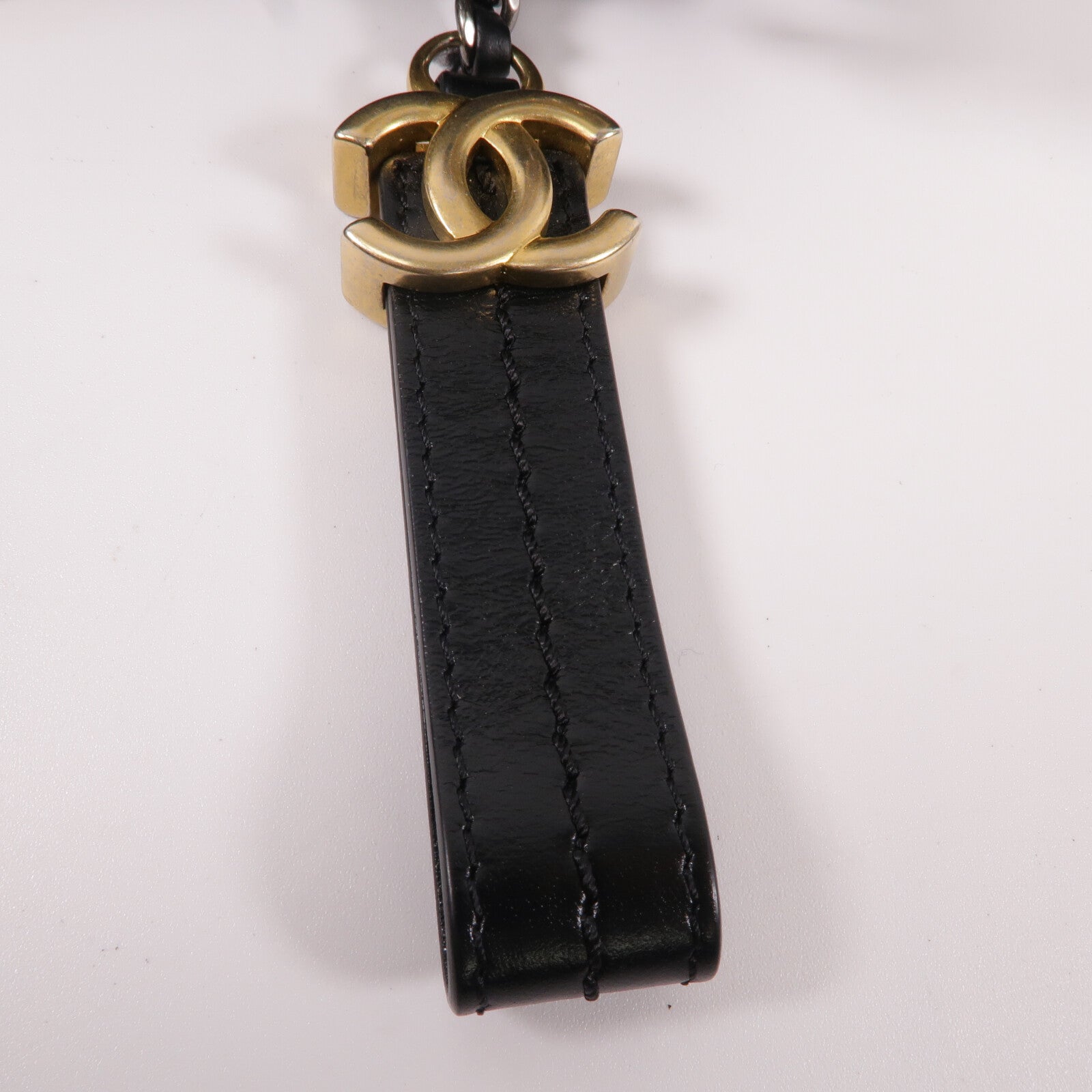 CHANEL 牛皮皮革Gabrielle Small鏈帶肩背袋
