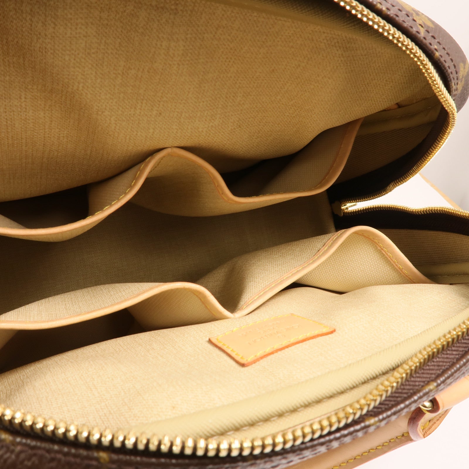 LOUIS VUITTON Monogram Trouville金扣手挽袋