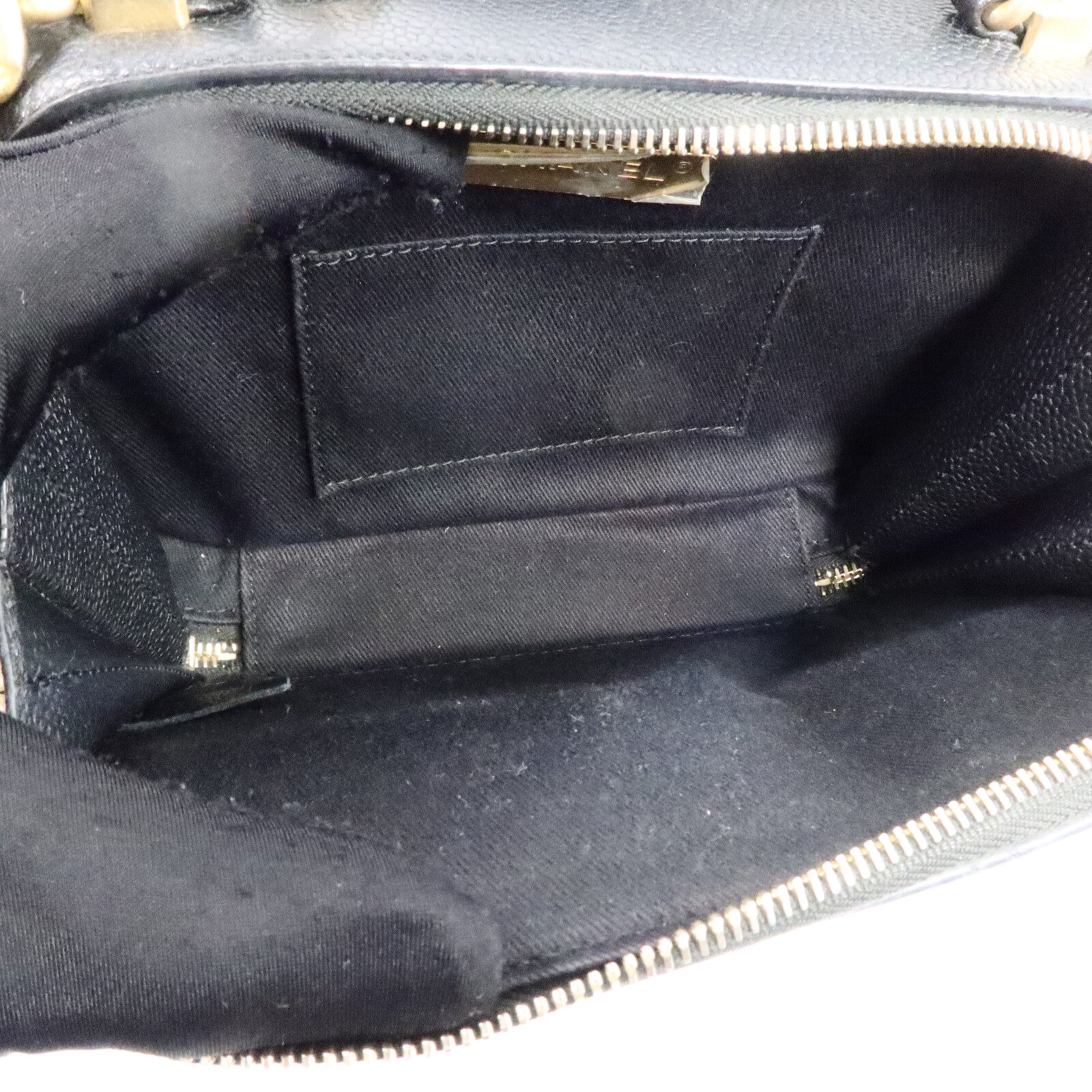 CHANEL 牛皮皮革Camera Bag鏈帶肩背袋