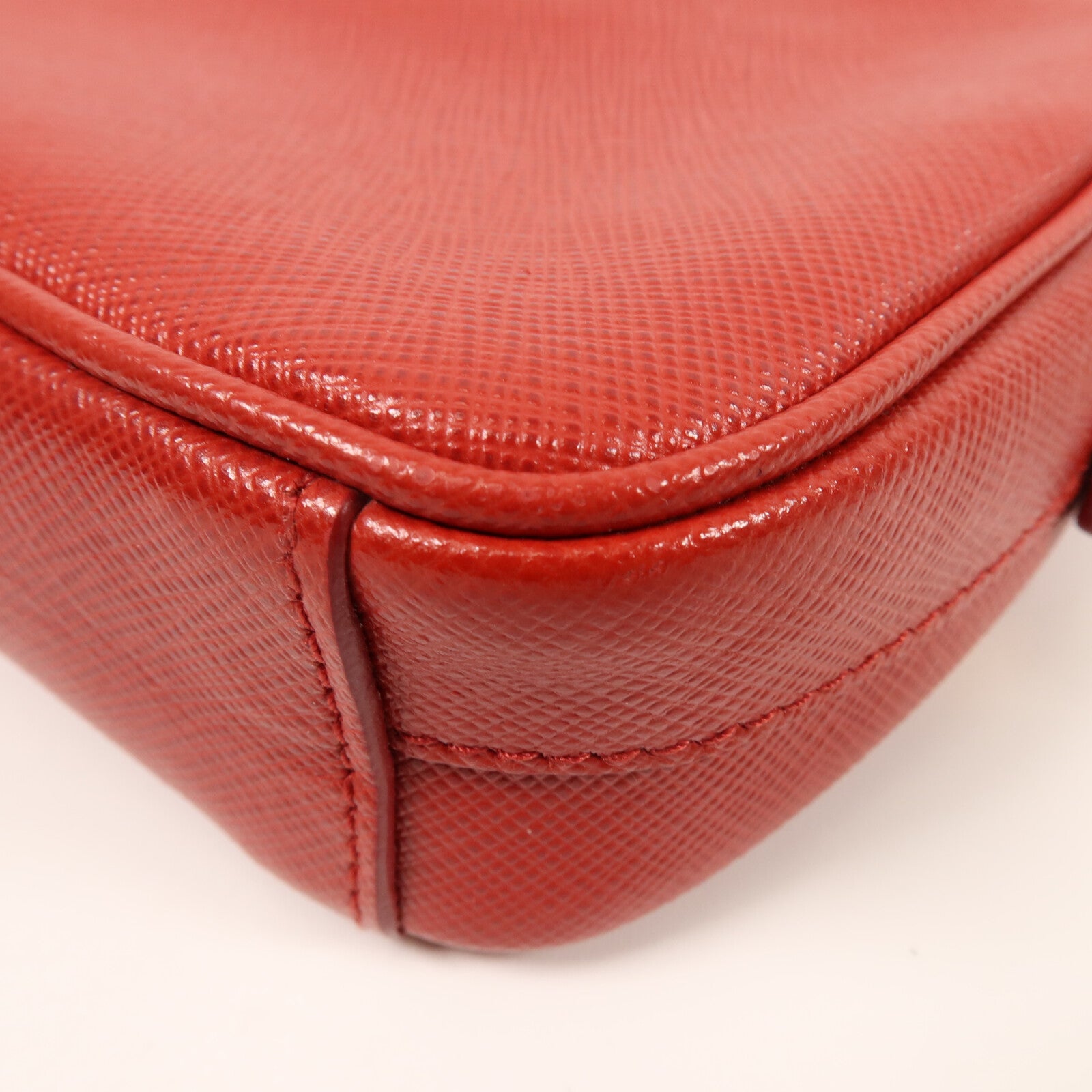 PRADA 牛皮皮革Camera Bag肩背袋