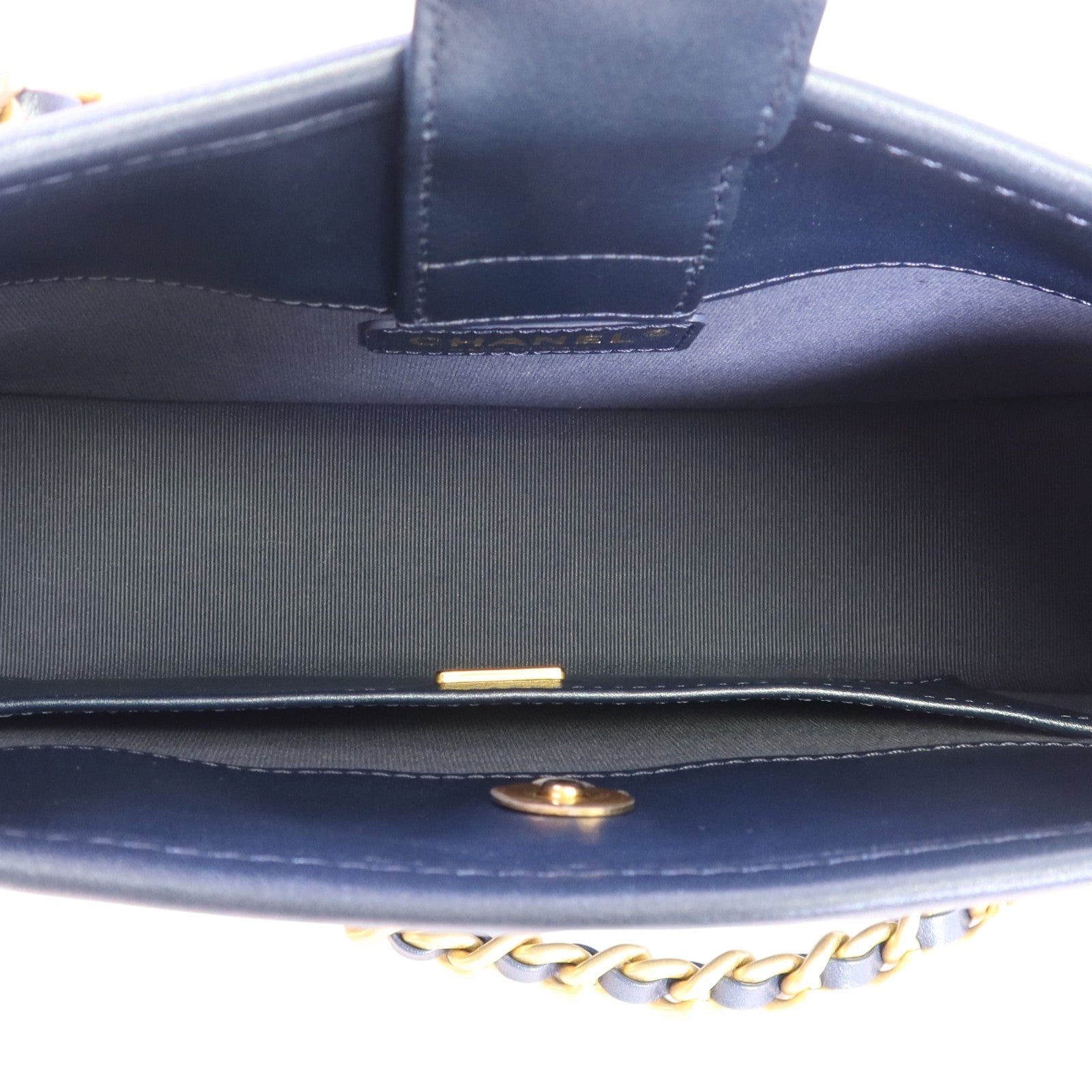 CHANEL 牛仔布Hobo Bag金扣鏈帶手挽肩背兩用袋