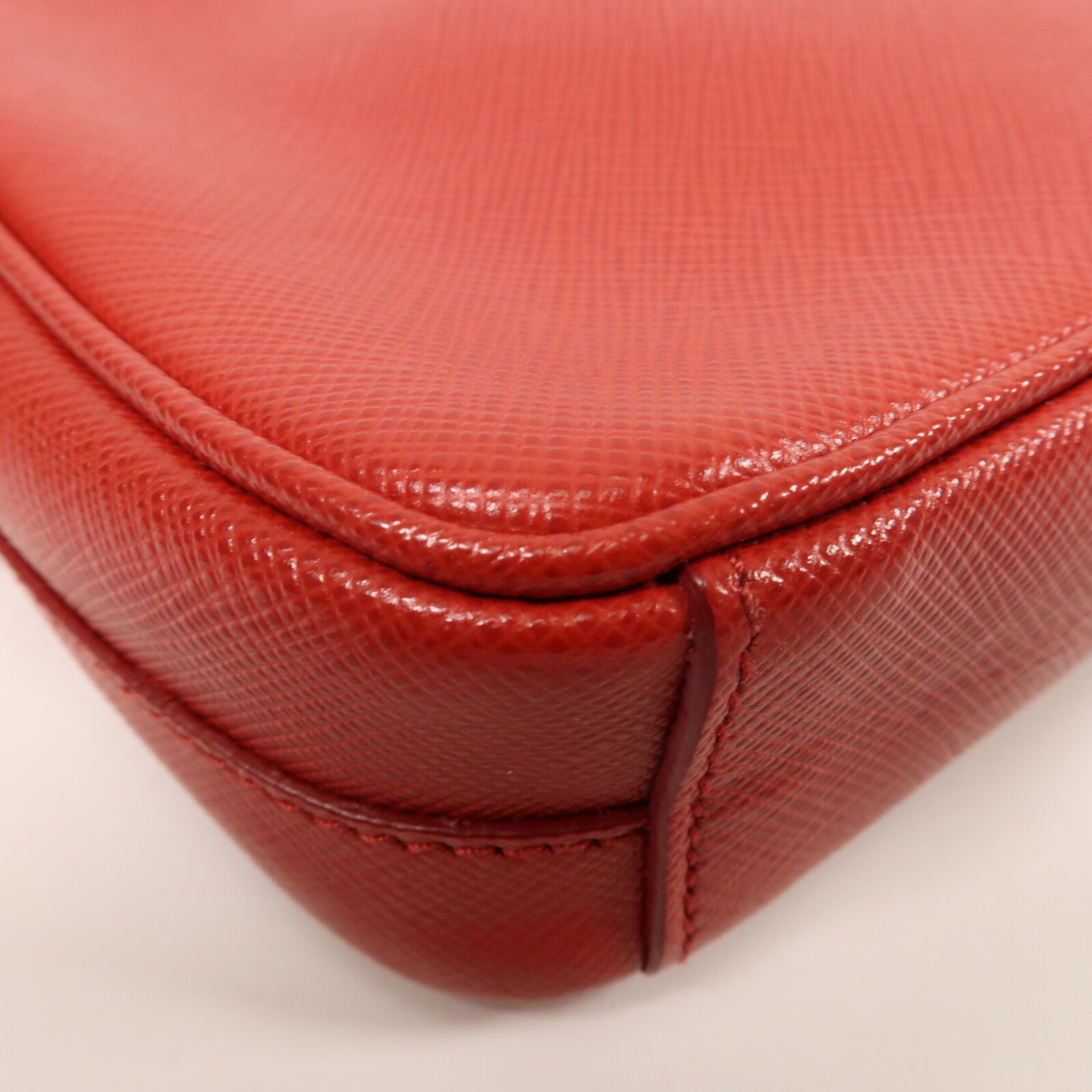PRADA 牛皮皮革Camera Bag肩背袋