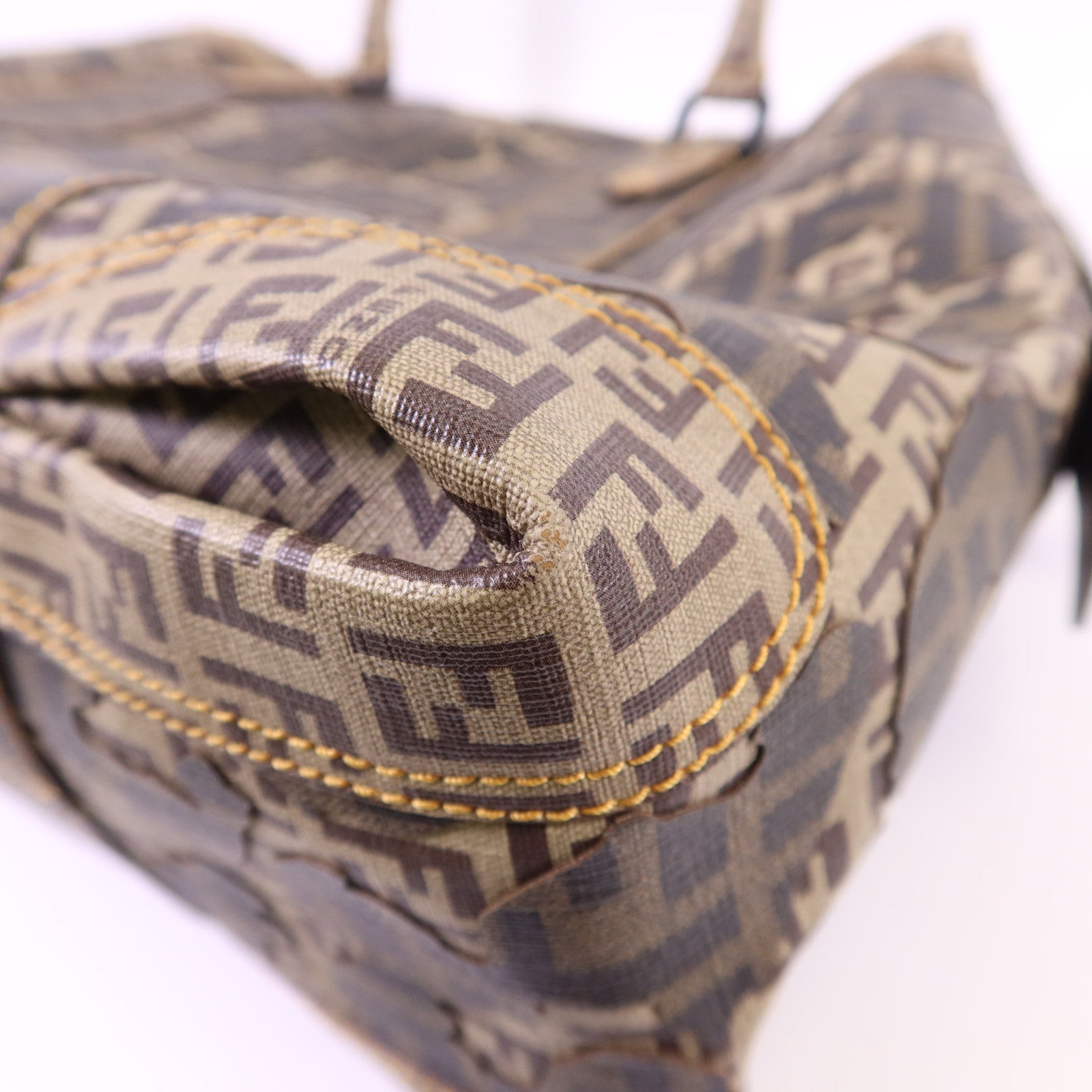FENDI 塗層帆布Zucca Camo Patchwork Boston Bag肩背袋