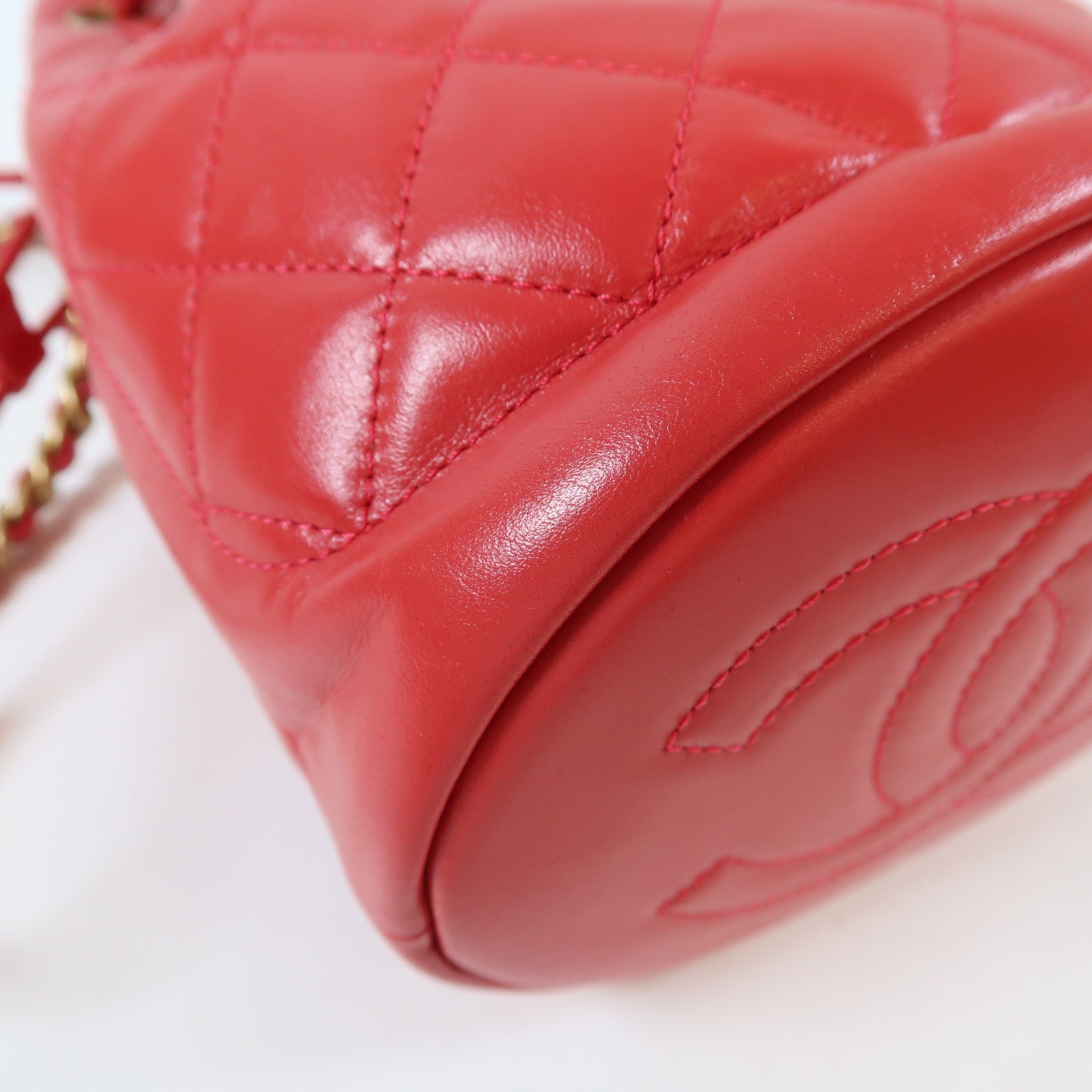 CHANEL 菱格牛皮皮革Drawstring金扣鏈帶肩背袋紅色