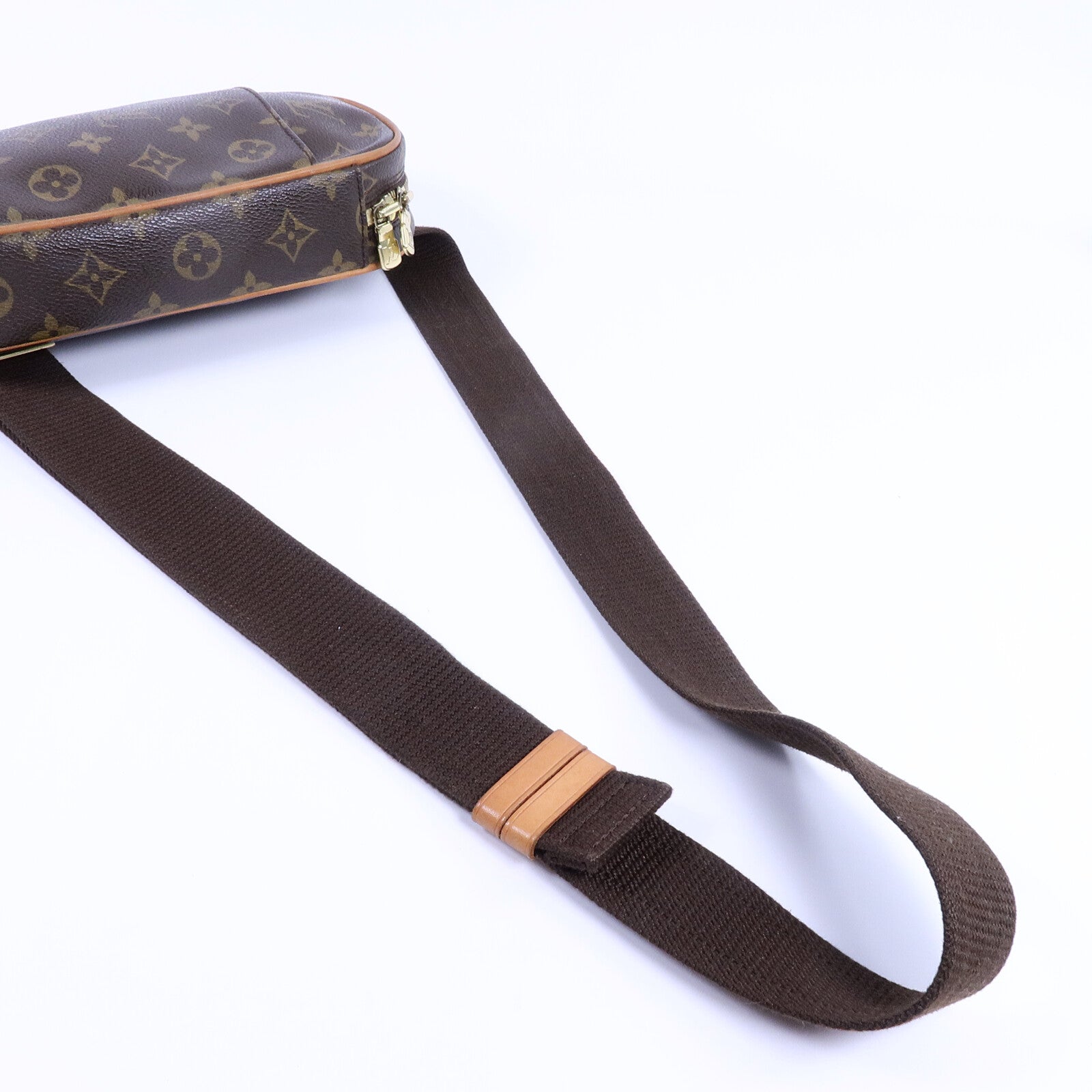 LOUIS VUITTON Monogram Pochette Gange肩背袋