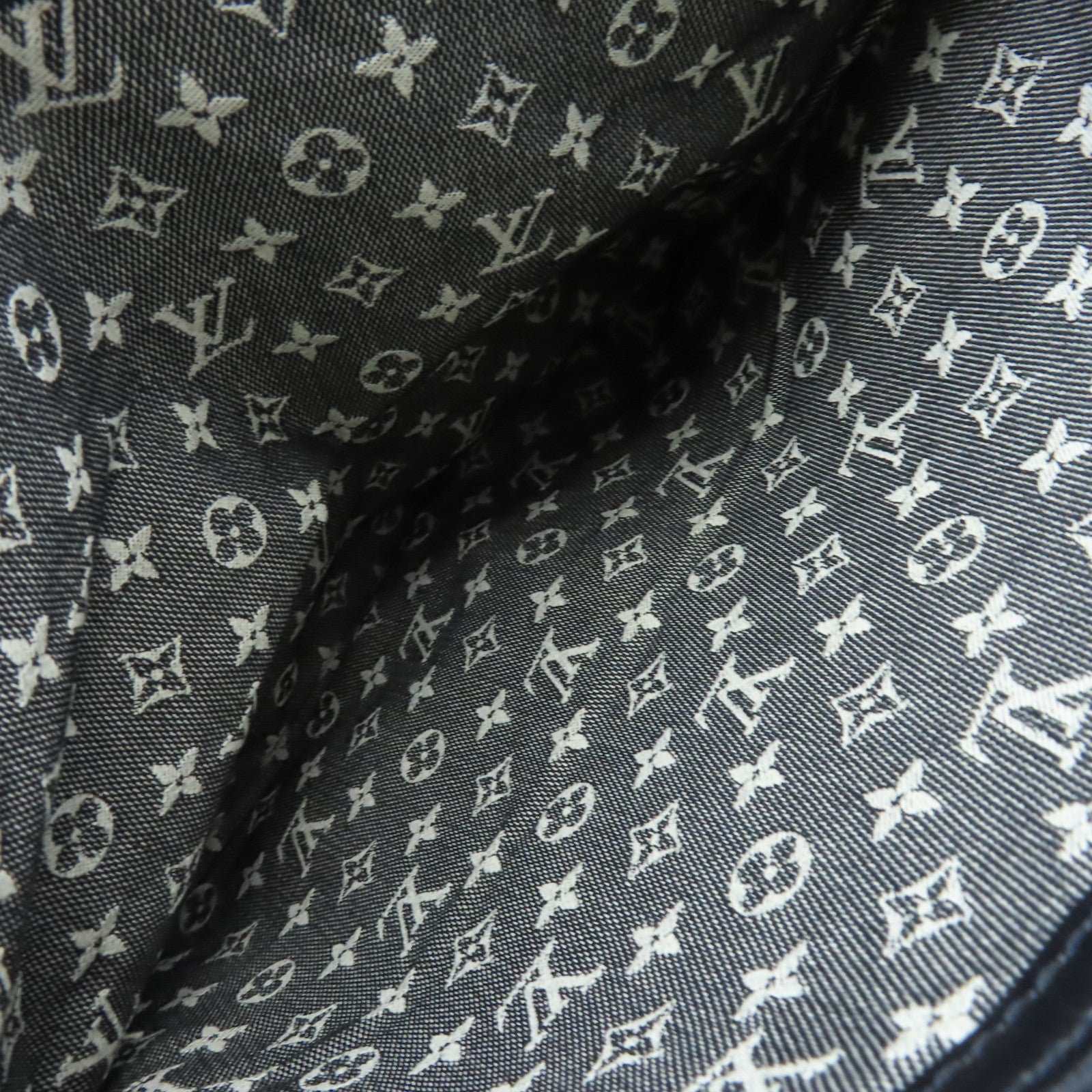 LOUIS VUITTON Mini Lin Monogram Mini Hippo Mario Kate Hand Bag手挽袋黑色