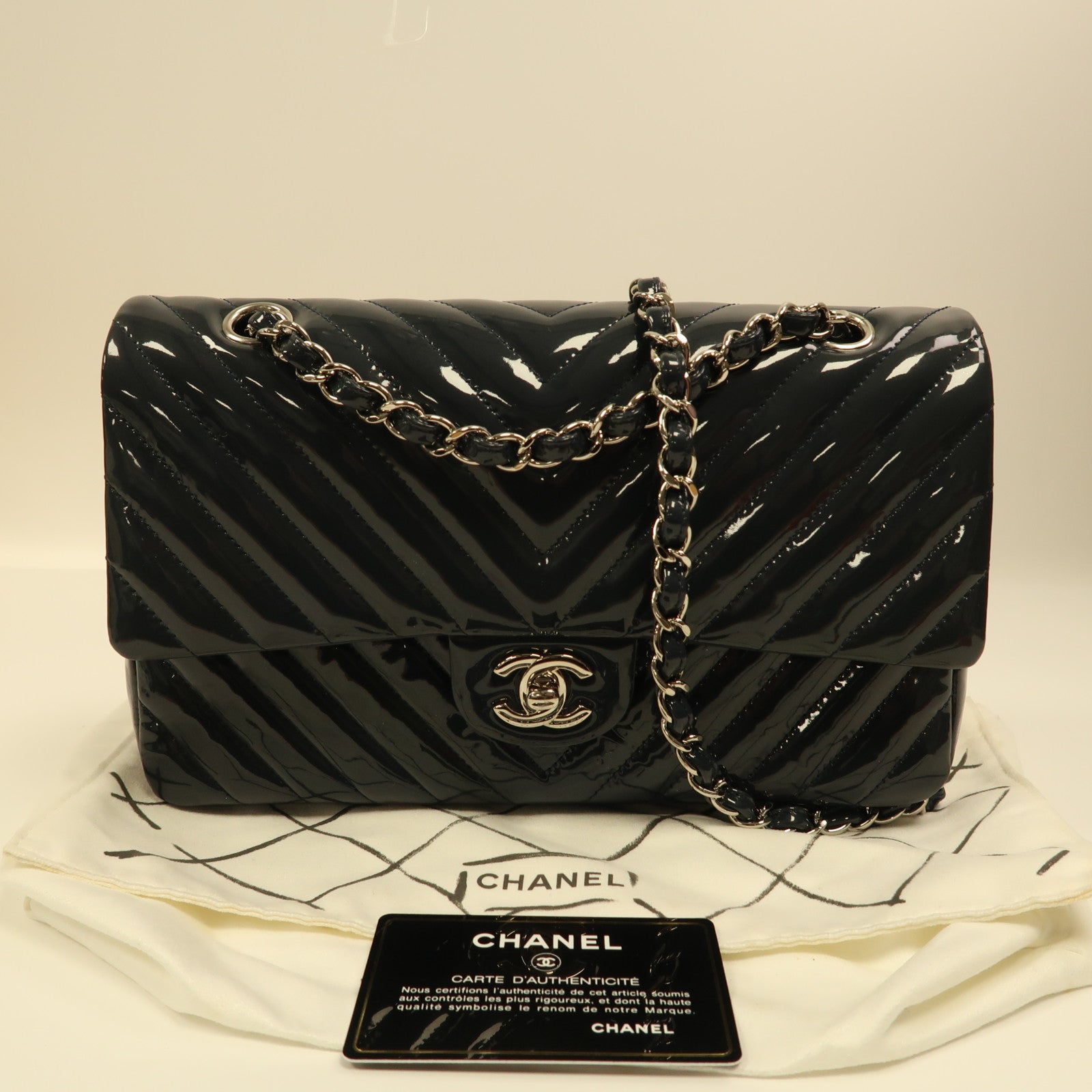 CHANEL 漆皮皮革Classic 25銀扣鏈帶肩背袋灰藍色