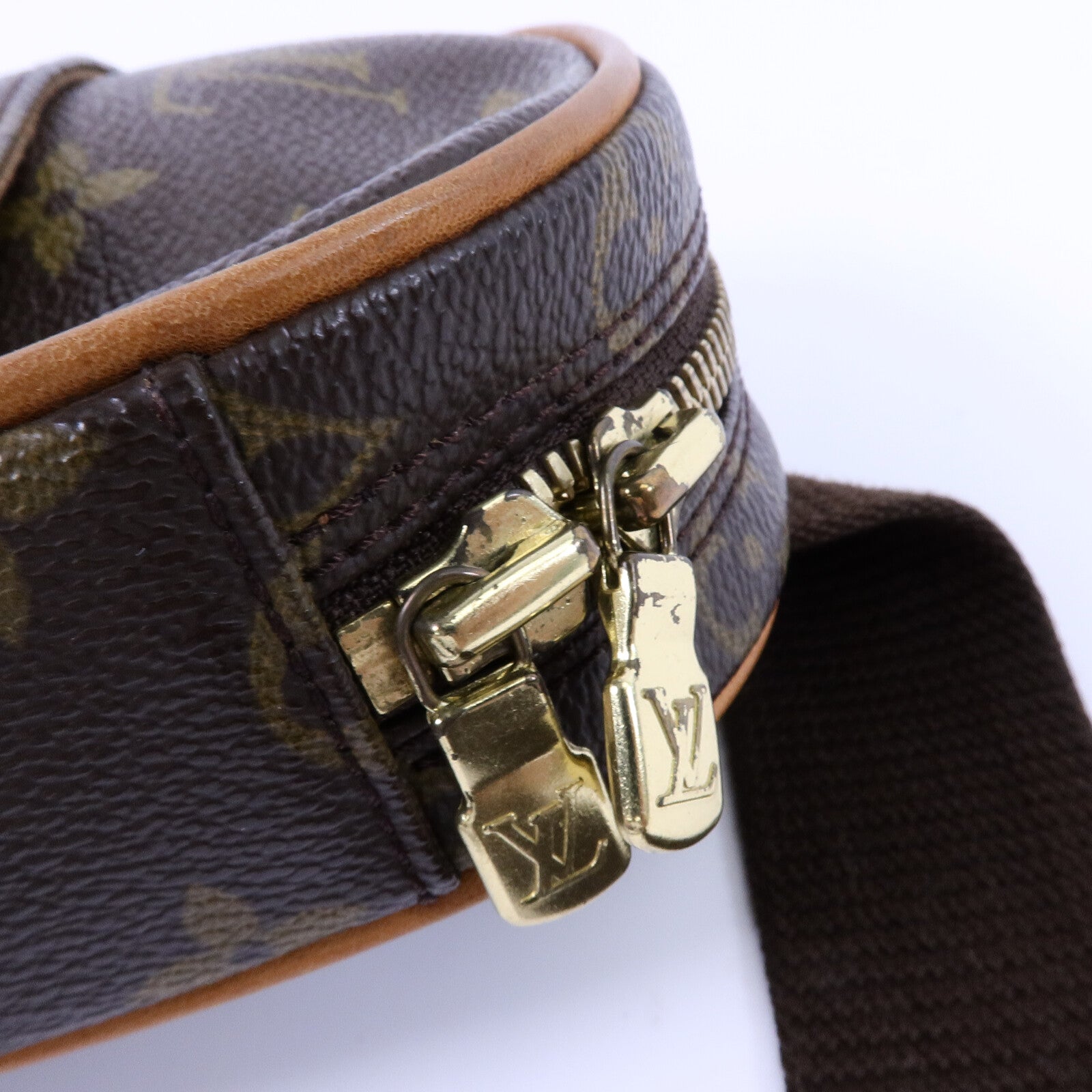 LOUIS VUITTON Monogram Pochette Gange肩背袋