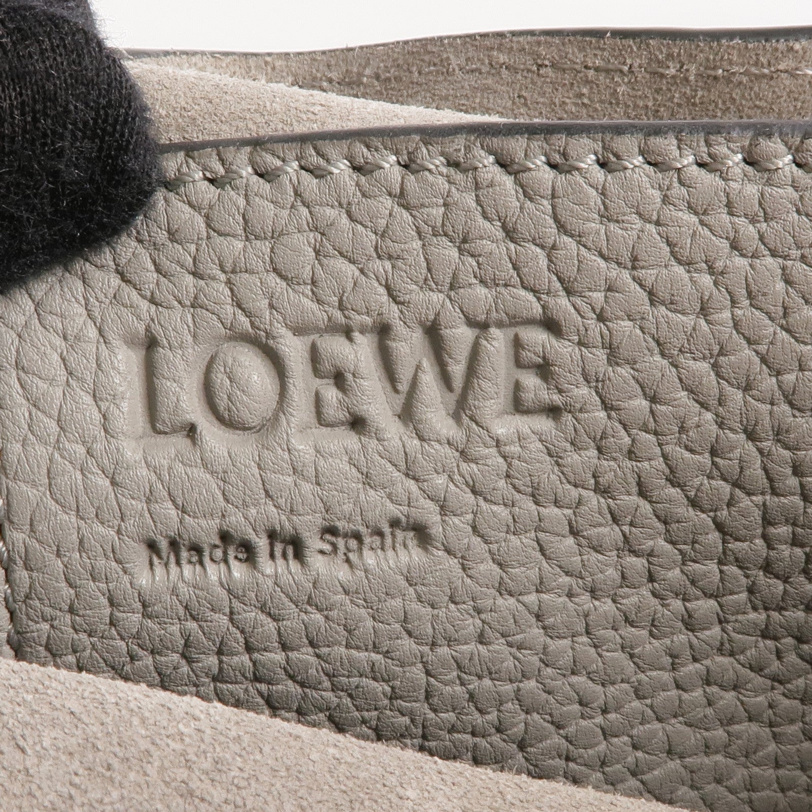 LOEWE 牛皮皮革Balloon Bag Small銀扣肩背袋