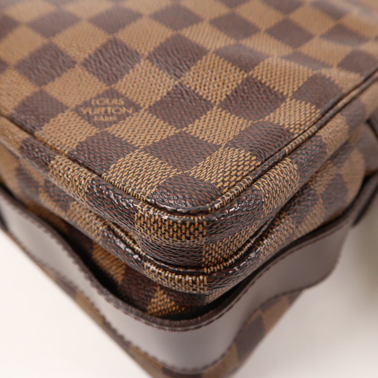 LOUIS VUITTON Damier Naviglio金扣肩背袋