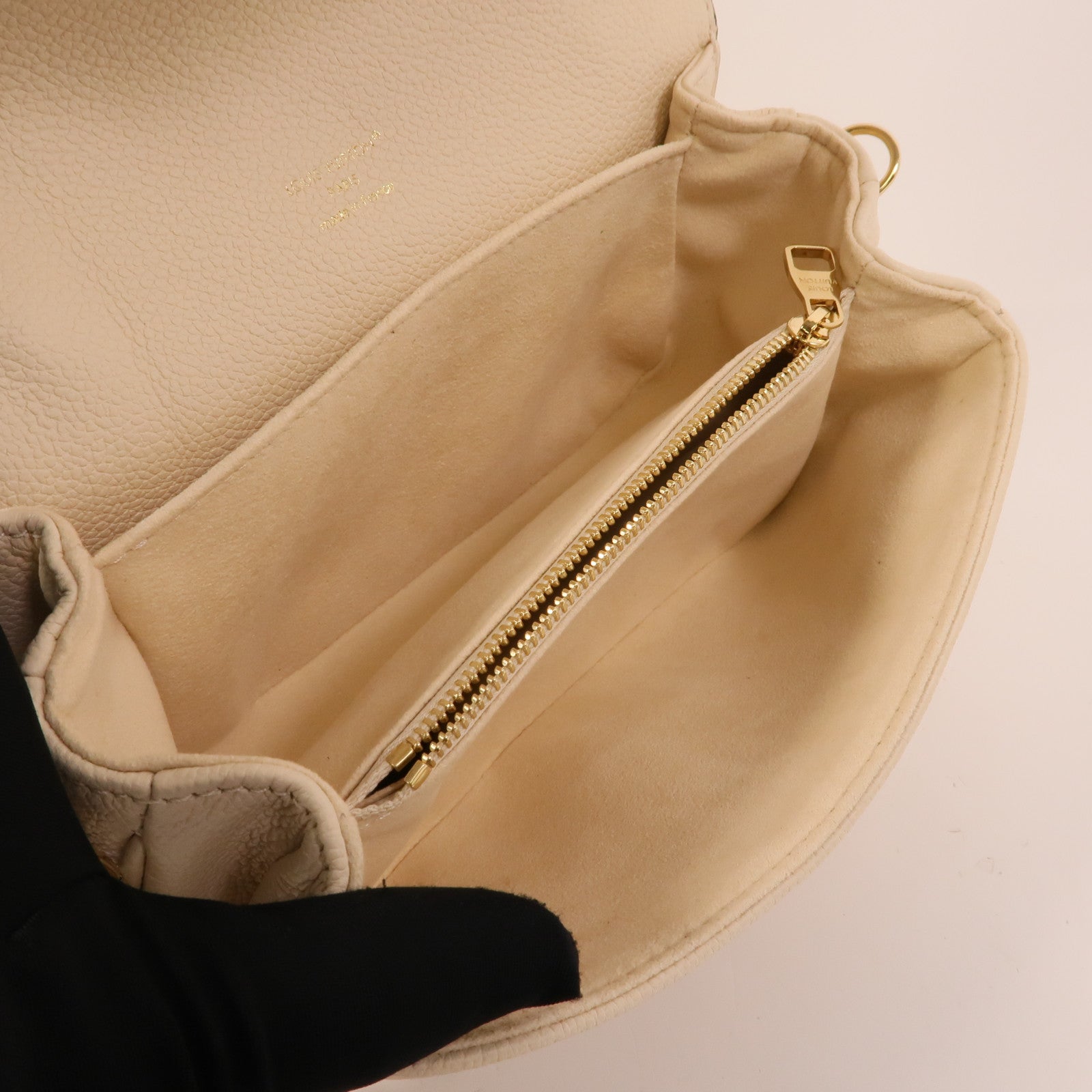 LOUIS VUITTON Monogram Empreinte Pochette Metis East West手挽肩背兩用袋