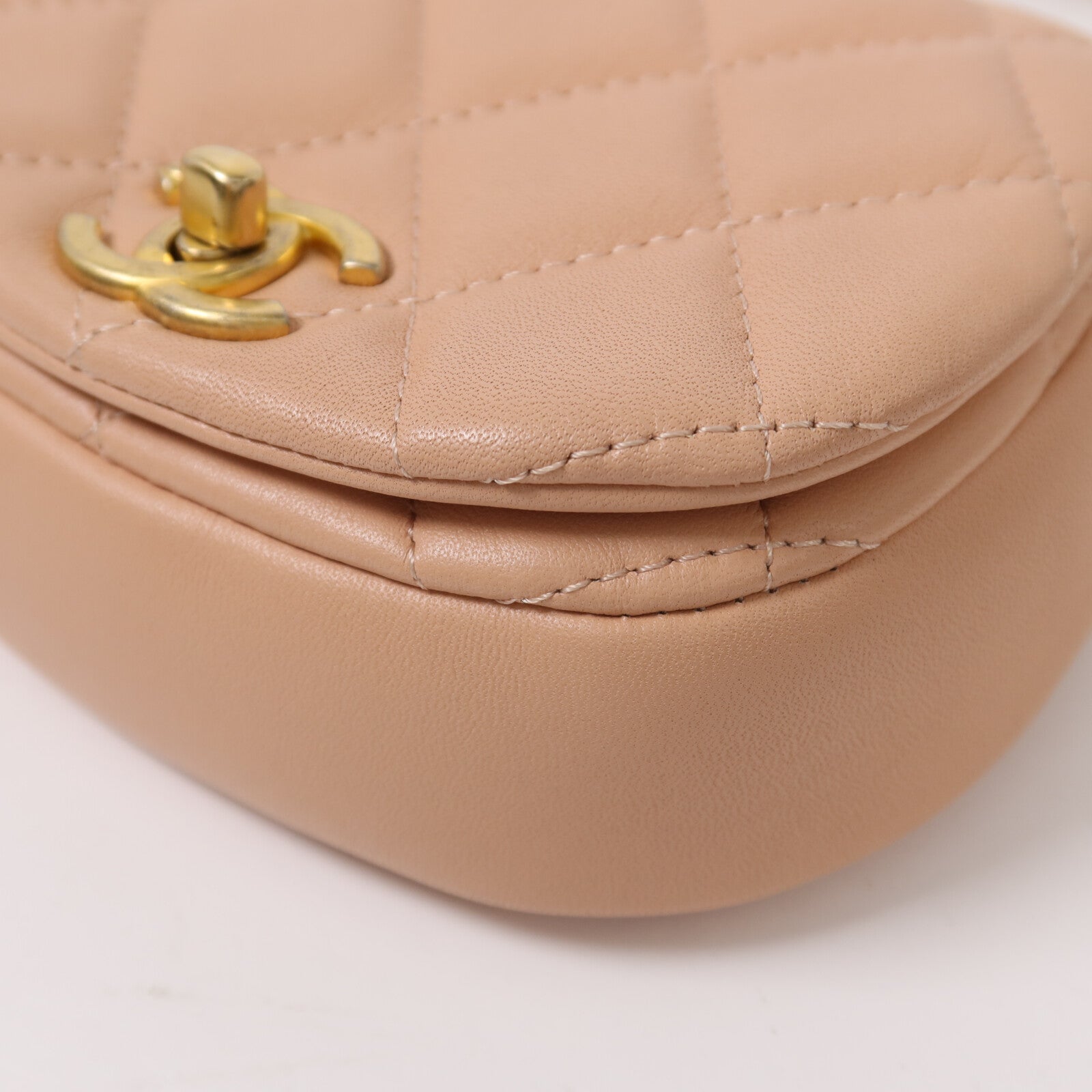 CHANEL 羊皮皮革Chain Shoulder金扣鏈帶肩背袋