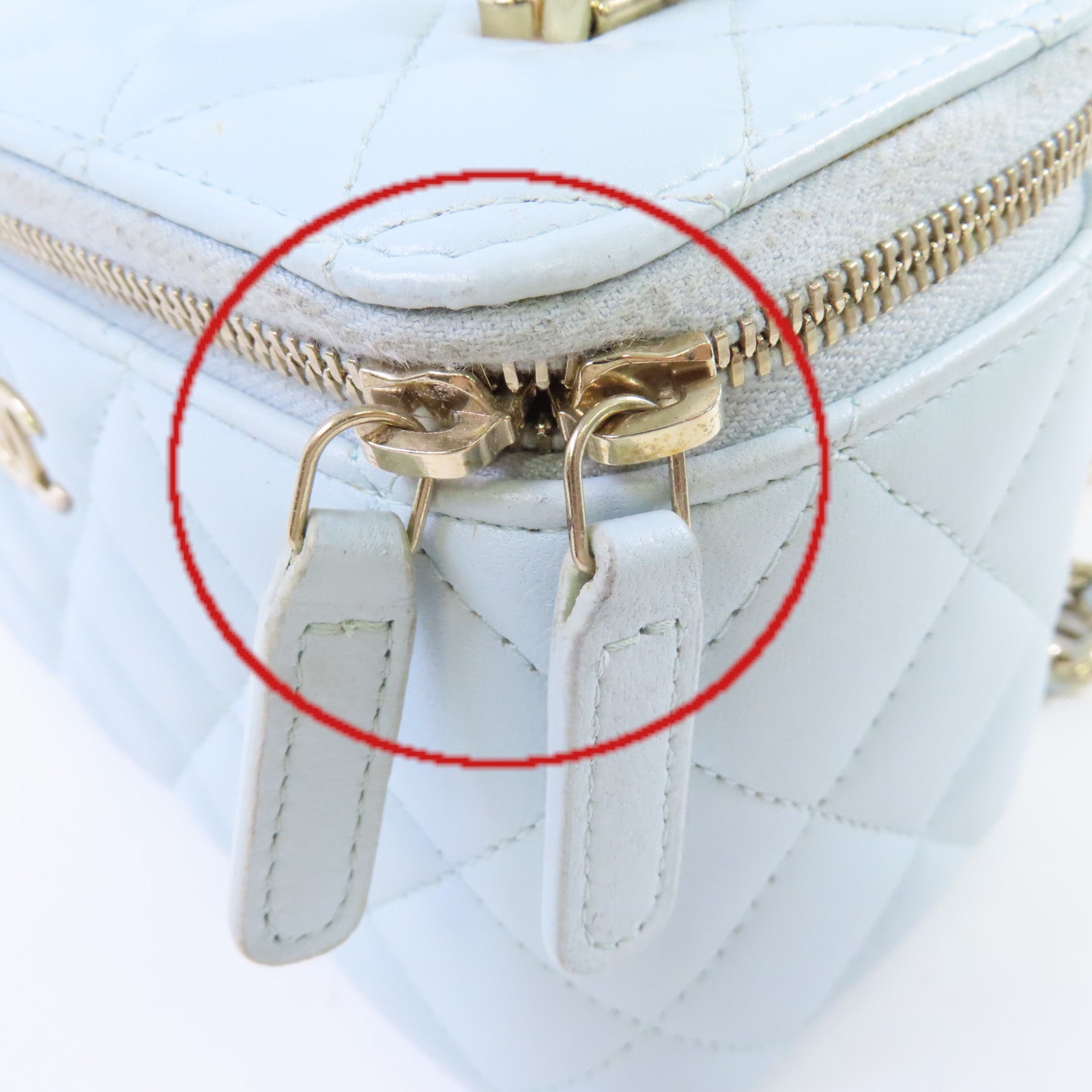 CHANEL 【激減優惠】菱格牛皮皮革Vanity Chain Shoulder Bag金扣鏈帶肩背袋淺藍色