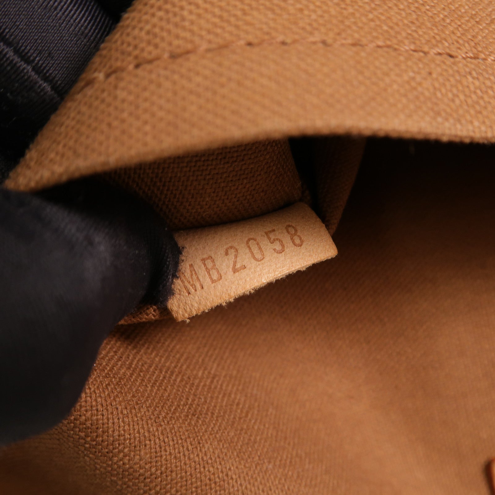 LOUIS VUITTON Monogram Tivoli GM肩背袋