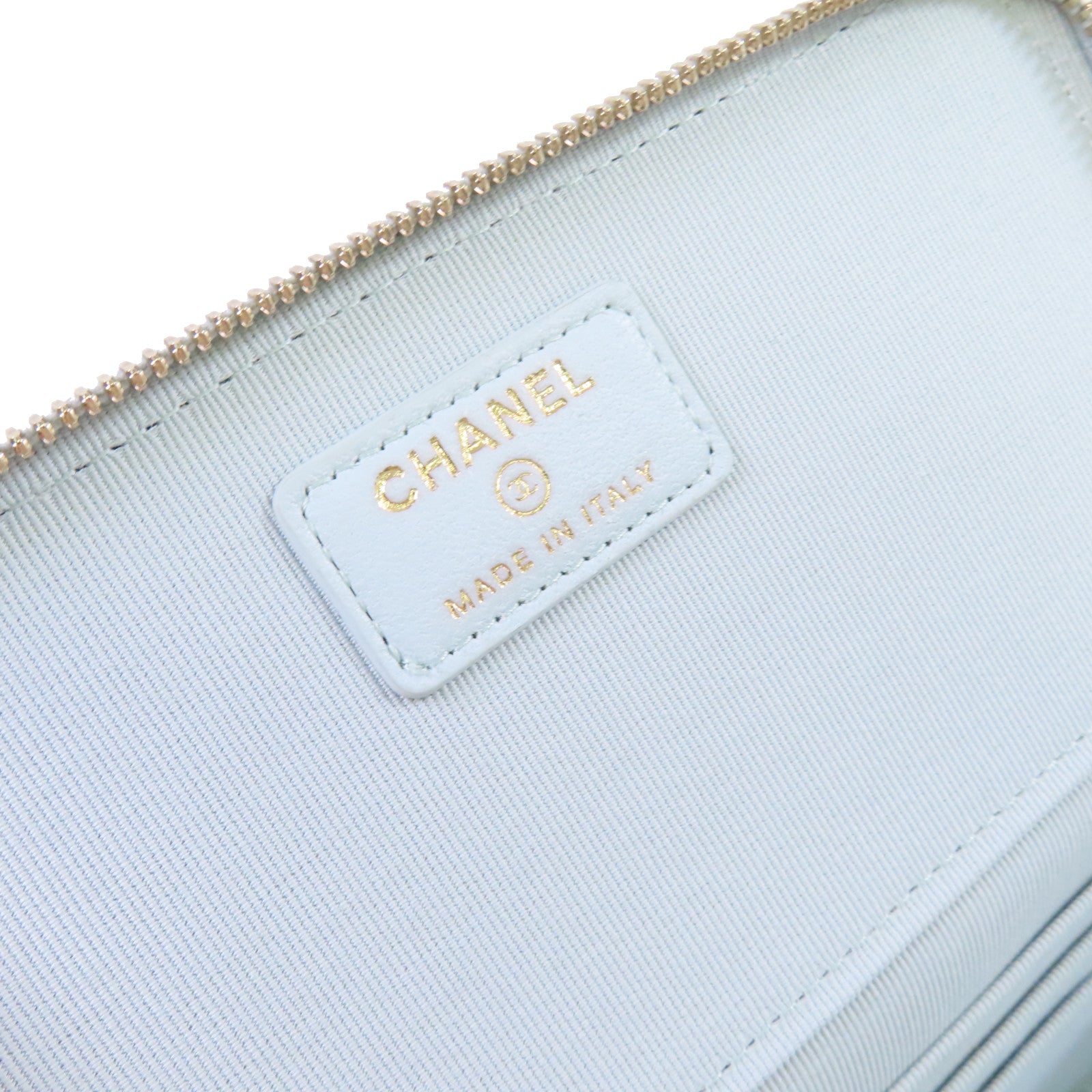 CHANEL 【激減優惠】菱格牛皮皮革Vanity Chain Shoulder Bag金扣鏈帶肩背袋淺藍色