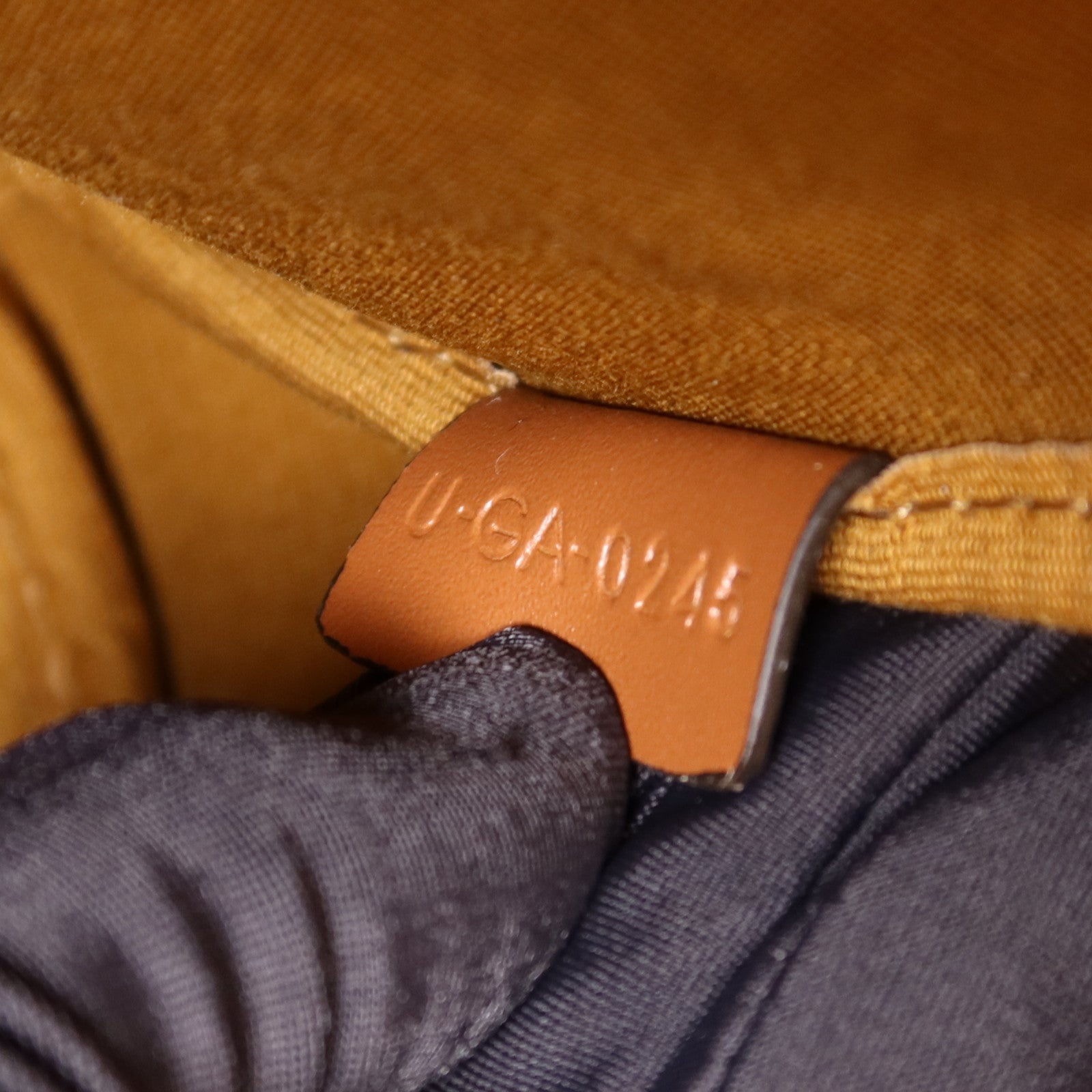 CELINE 塗層帆布/牛皮皮革Clara Bag金扣手挽肩背兩用袋