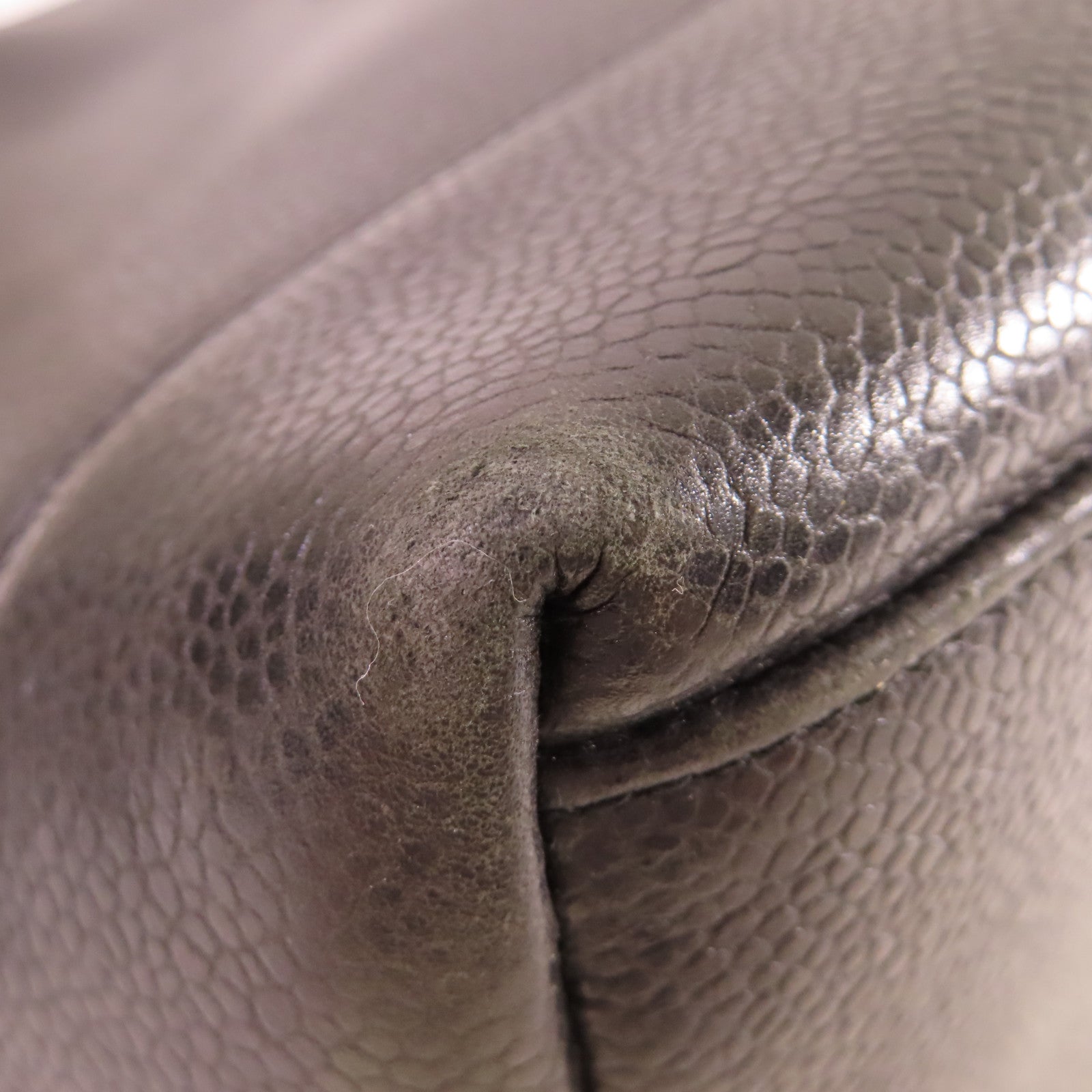 CHANEL 【激減優惠】Caviar皮革Vintage Shoulder Bag金扣肩背袋黑色