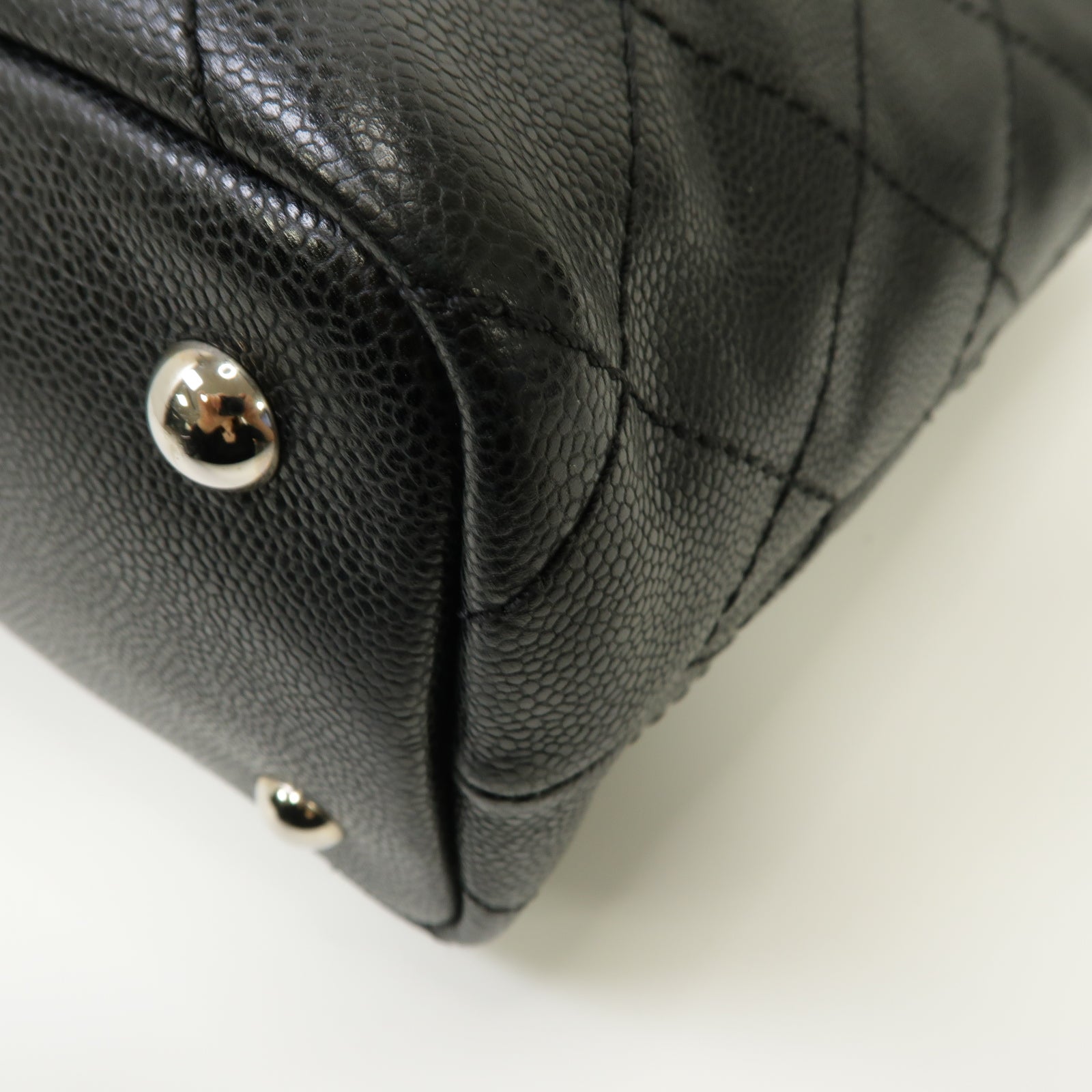 CHANEL 【激減優惠】菱格Caviar皮革Tote Bag銀扣手挽袋黒色