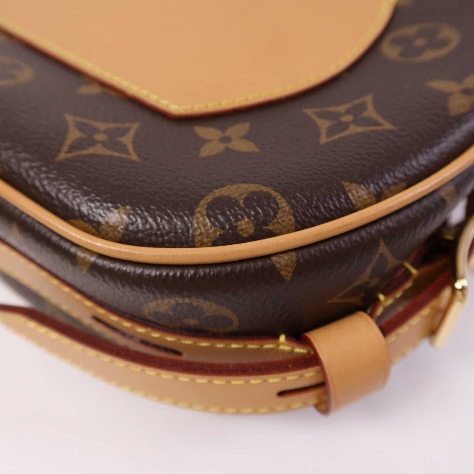 LOUIS VUITTON Monogram Boite Chapeau Souple金扣肩背袋