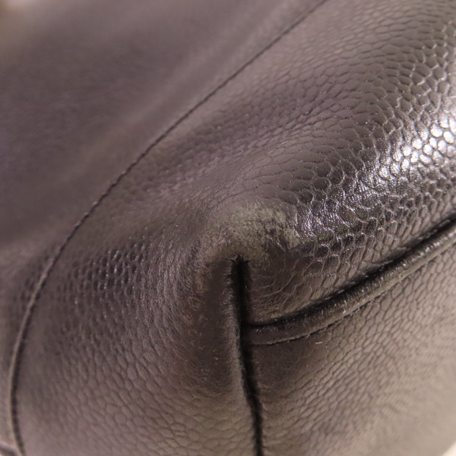 CHANEL 【激減優惠】Caviar皮革Vintage Shoulder Bag金扣肩背袋黑色