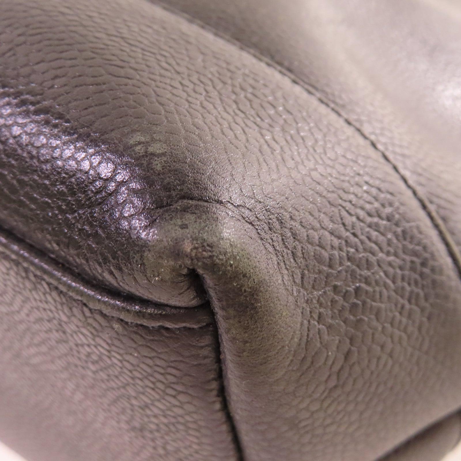 CHANEL 【激減優惠】Caviar皮革Vintage Shoulder Bag金扣肩背袋黑色