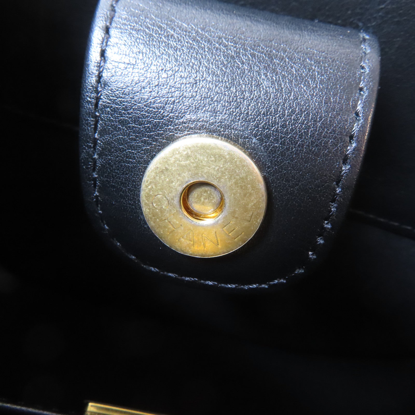 CHANEL 菱格牛皮皮革2 Way Shoulder金扣手挽肩背兩用袋黑色