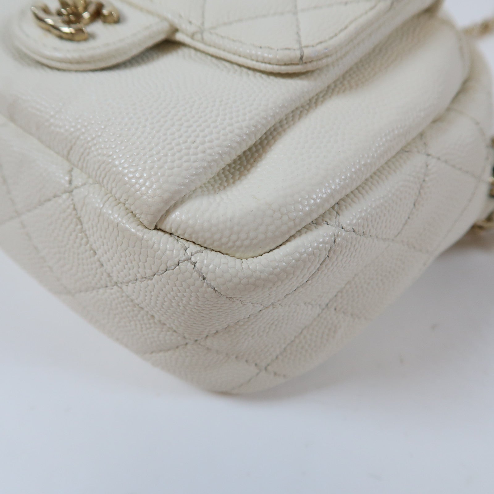CHANEL 【激減優惠】菱格Caviar皮革CC Day Camera Case金扣鏈帶肩背袋白色