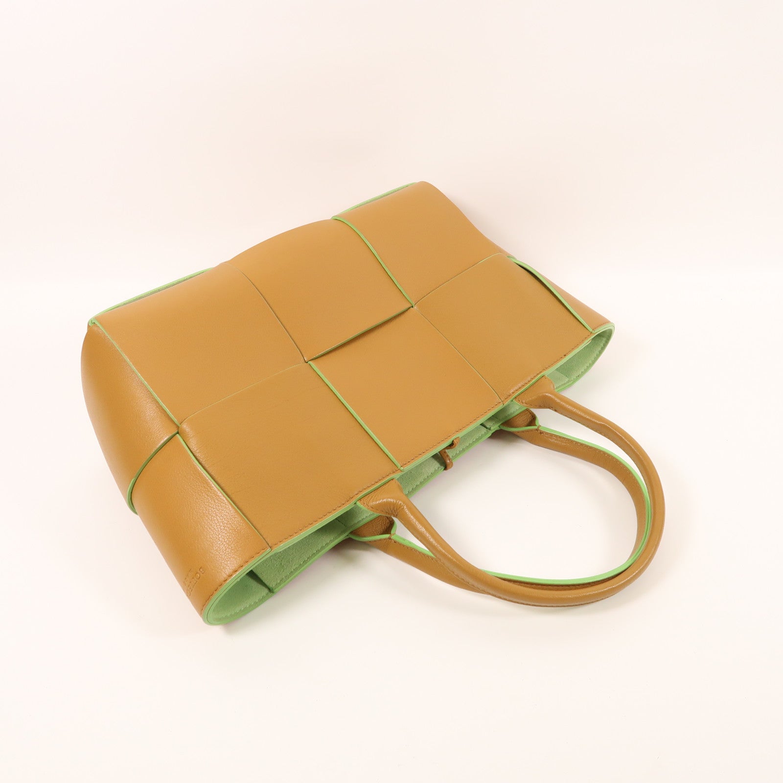 BOTTEGA VENETA 牛皮皮革Small Arco手挽袋