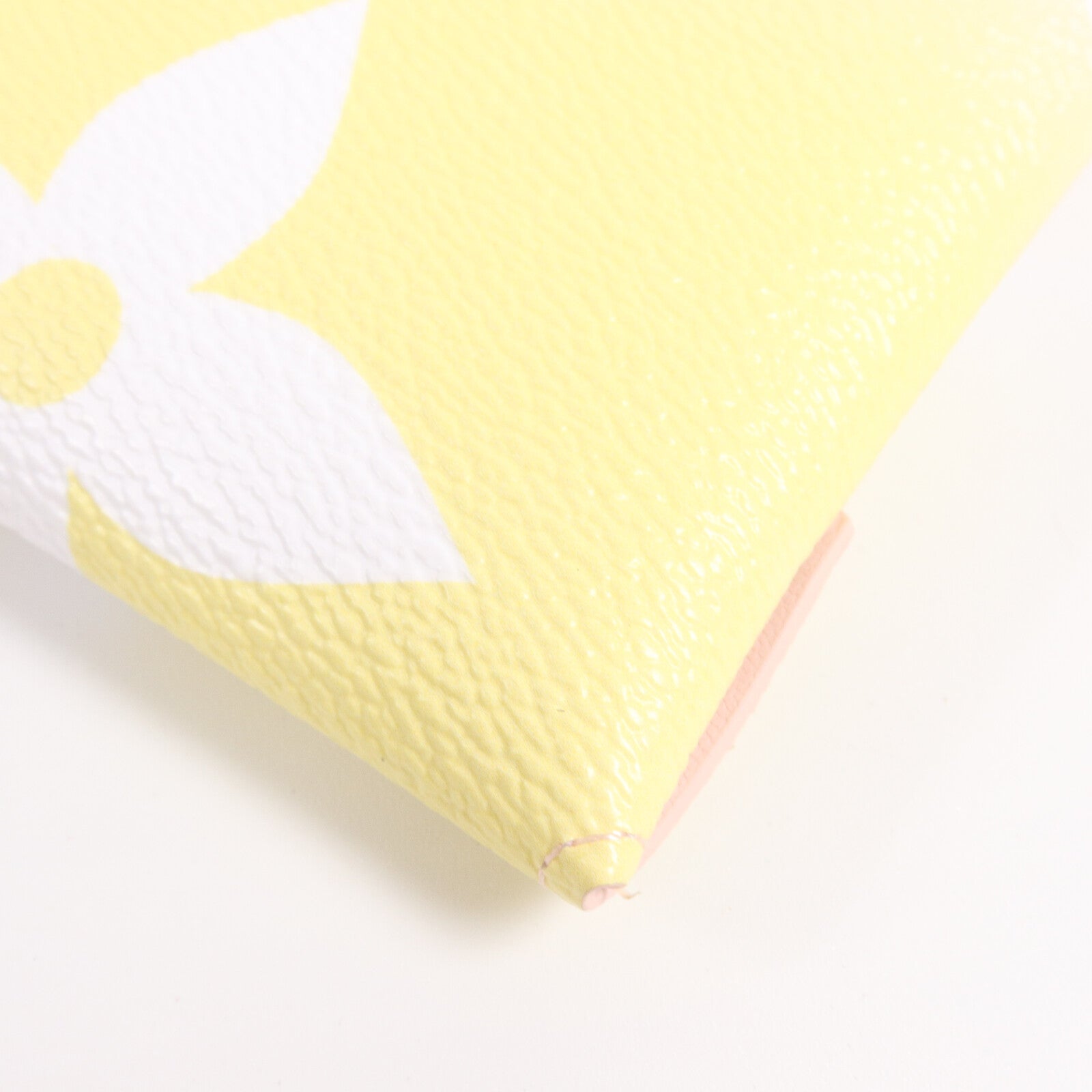LOUIS VUITTON Monogram Coated Canvas Pochette Kirigami By The Pool手拿包