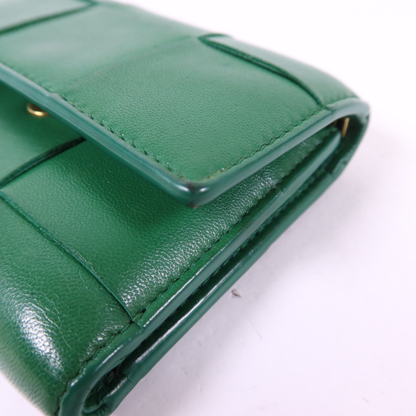 BOTTEGA VENETA 羊皮皮革Cassette Trifold Short Wallet金扣錢包